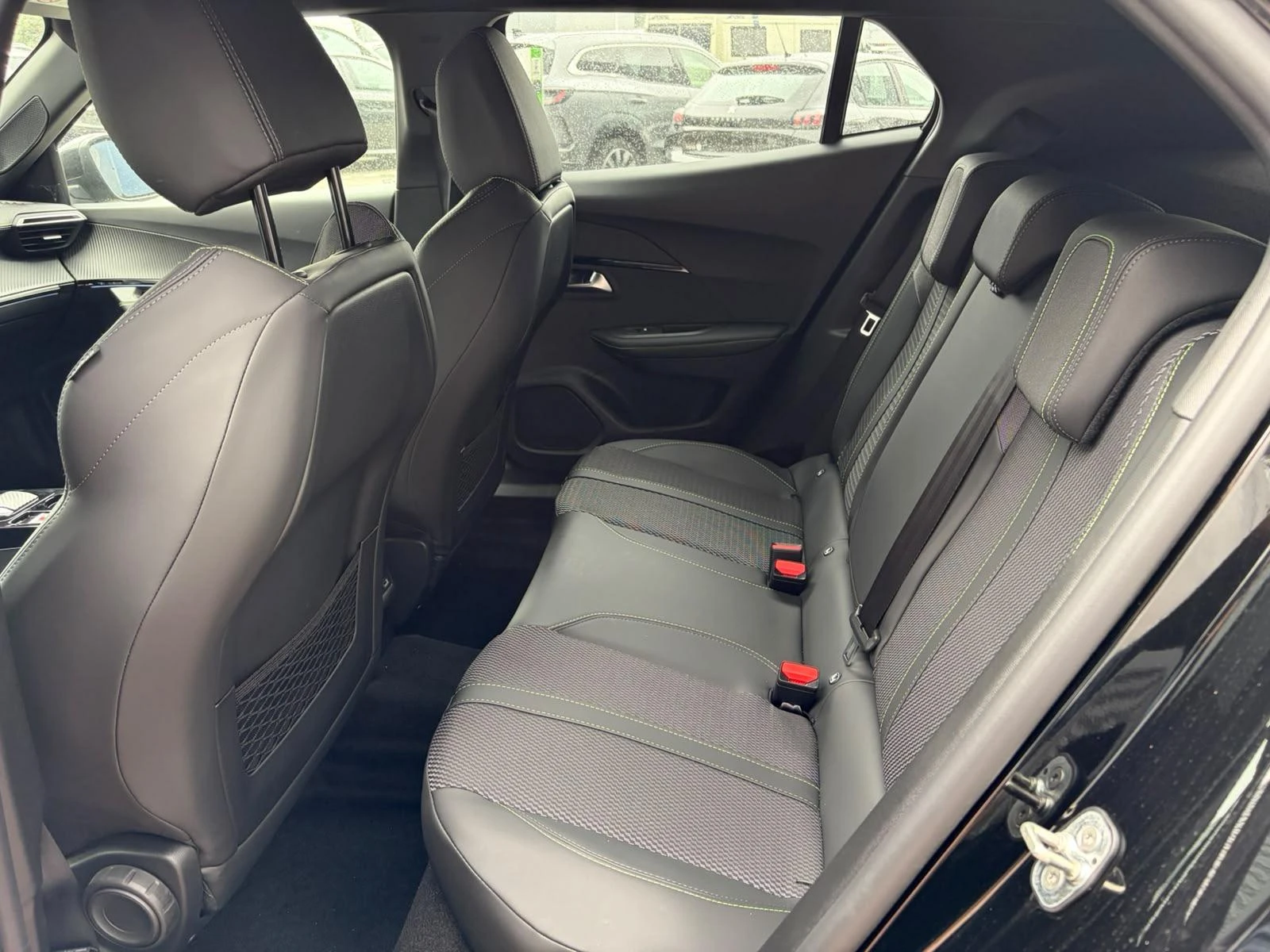 Peugeot-2008-image-7