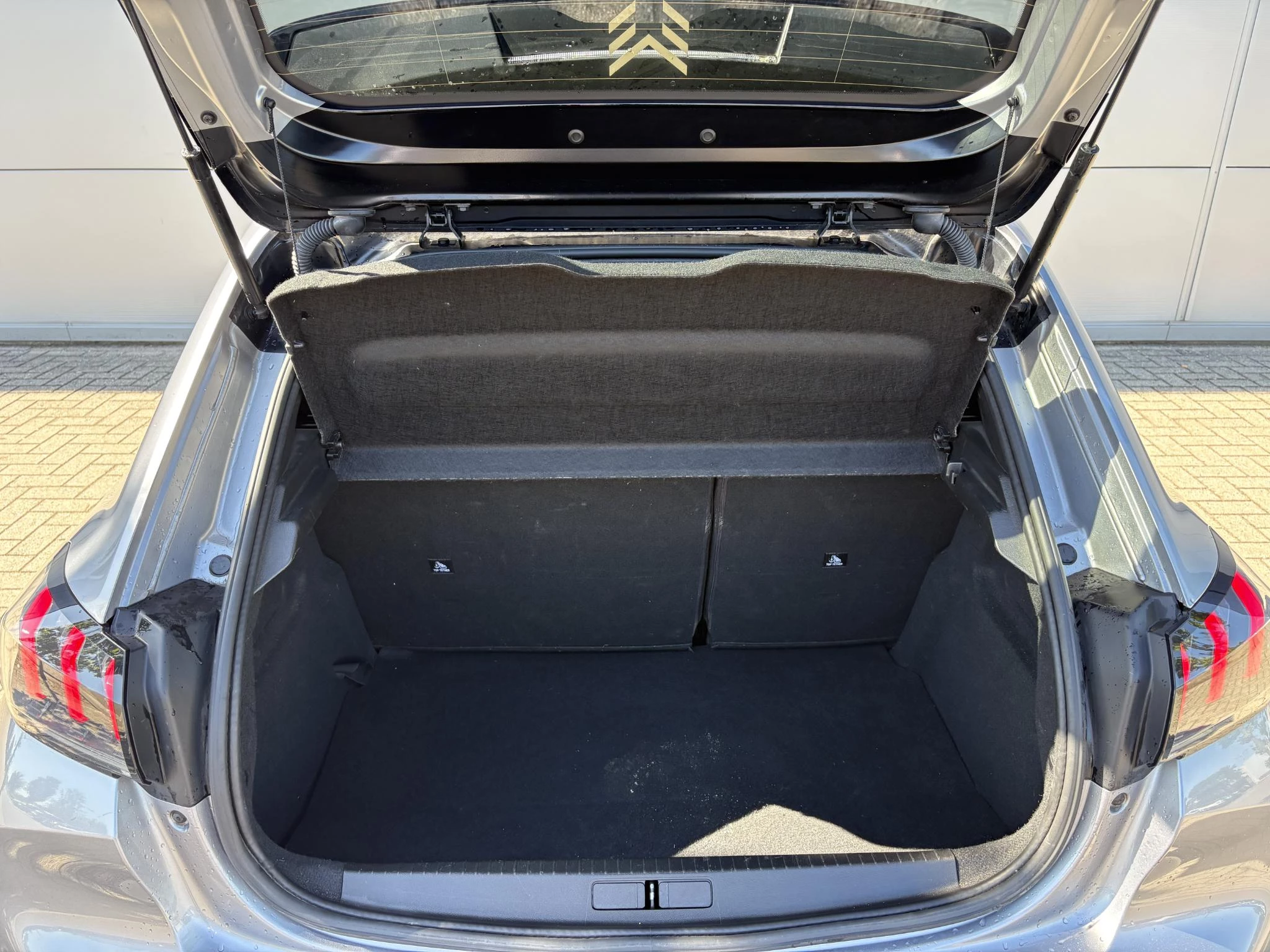 Peugeot-208-image-14