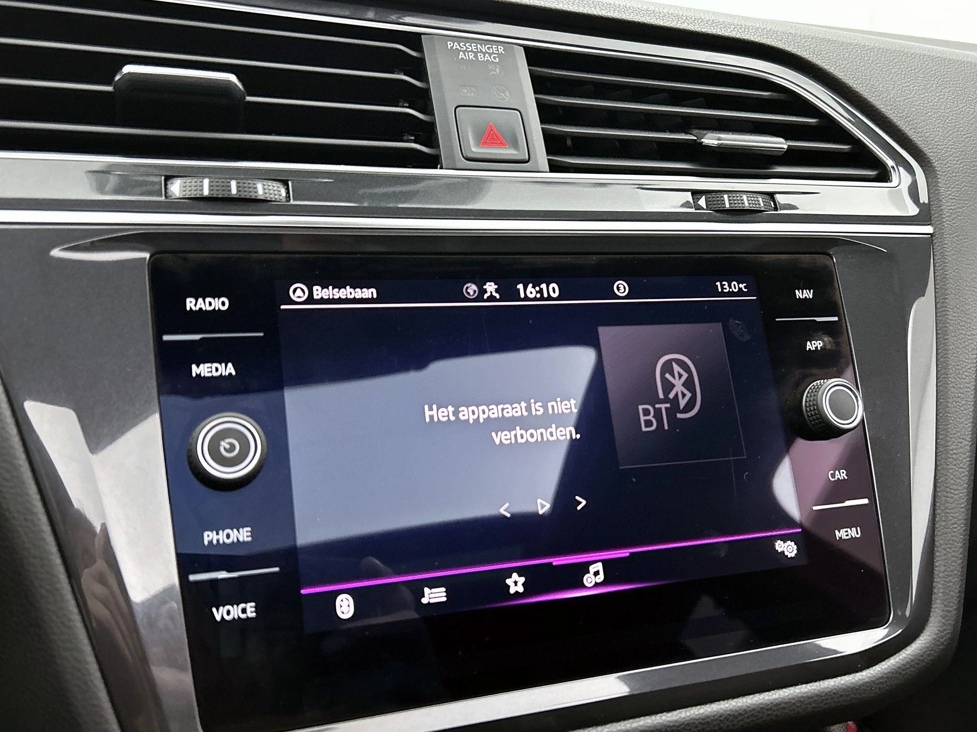 Volkswagen-Tiguan-image-14