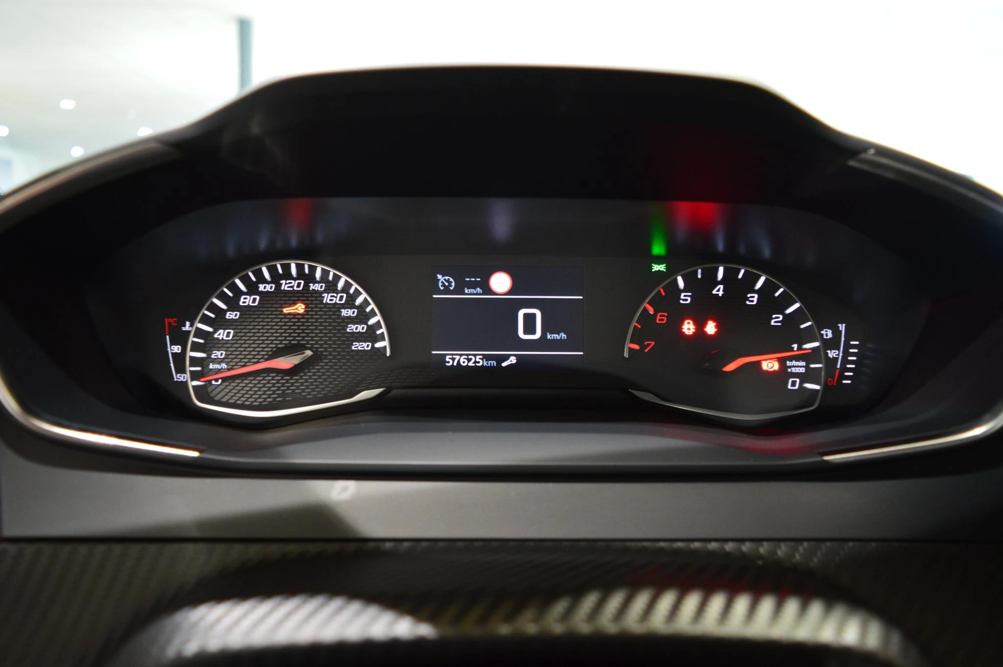 Peugeot-208-image-11