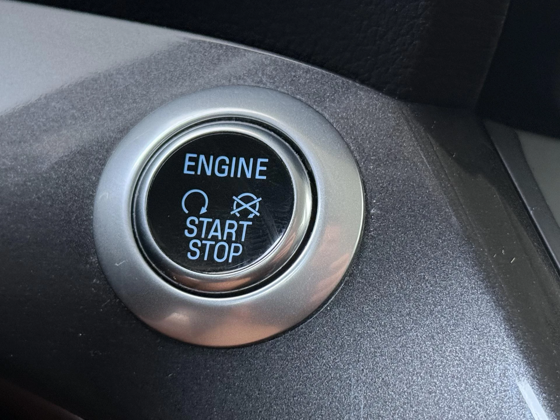 Ford-C-MAX-image-19