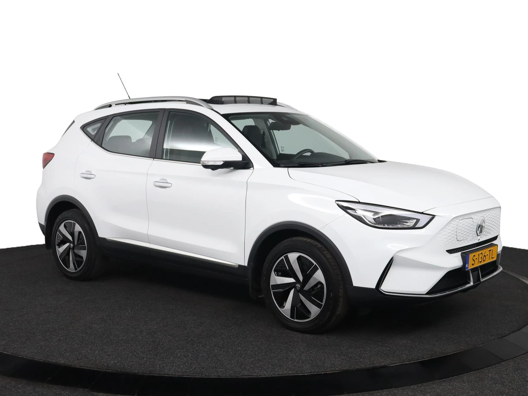 MG-ZS EV-image-10