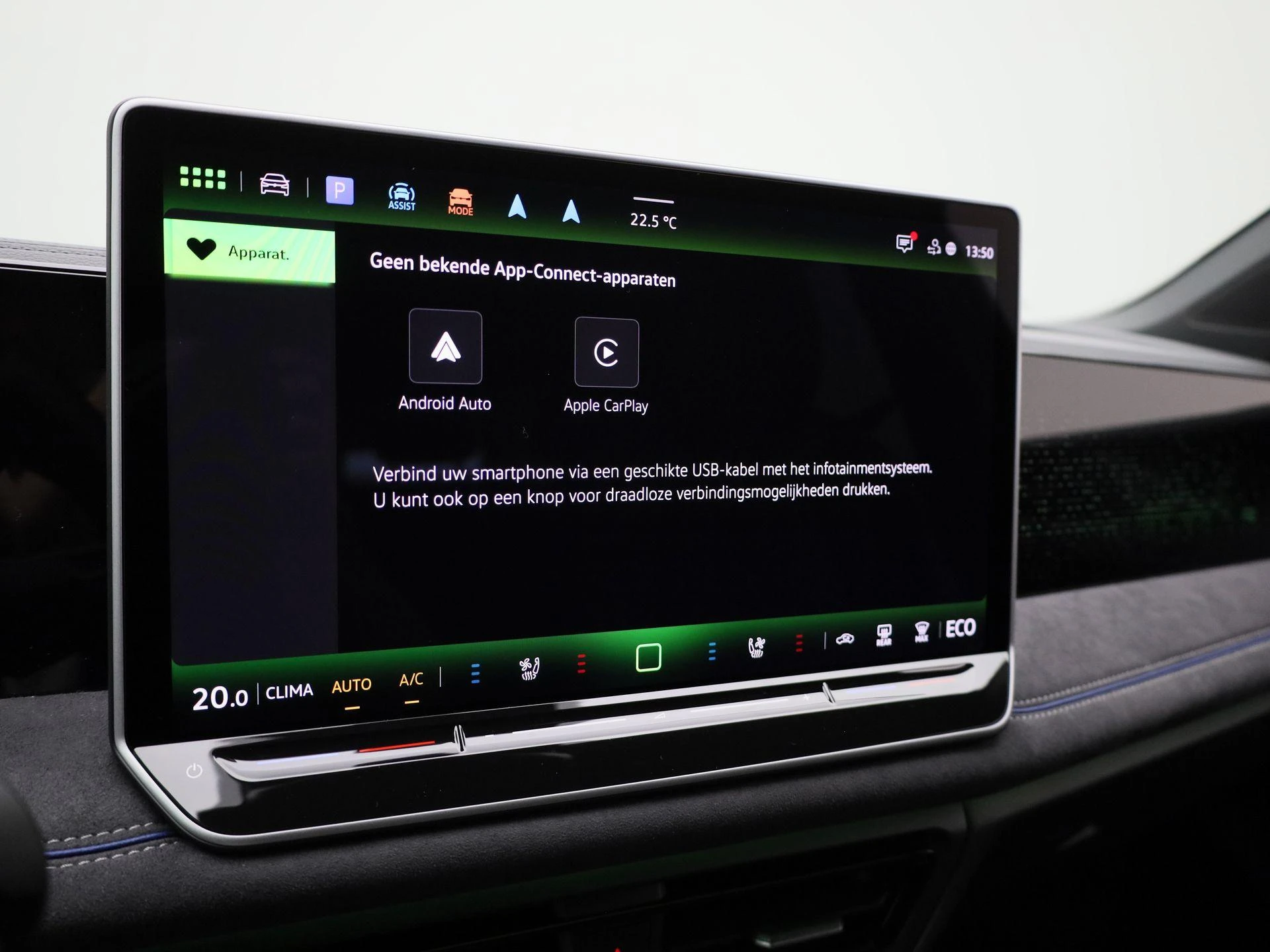 Volkswagen-Tiguan-image-29