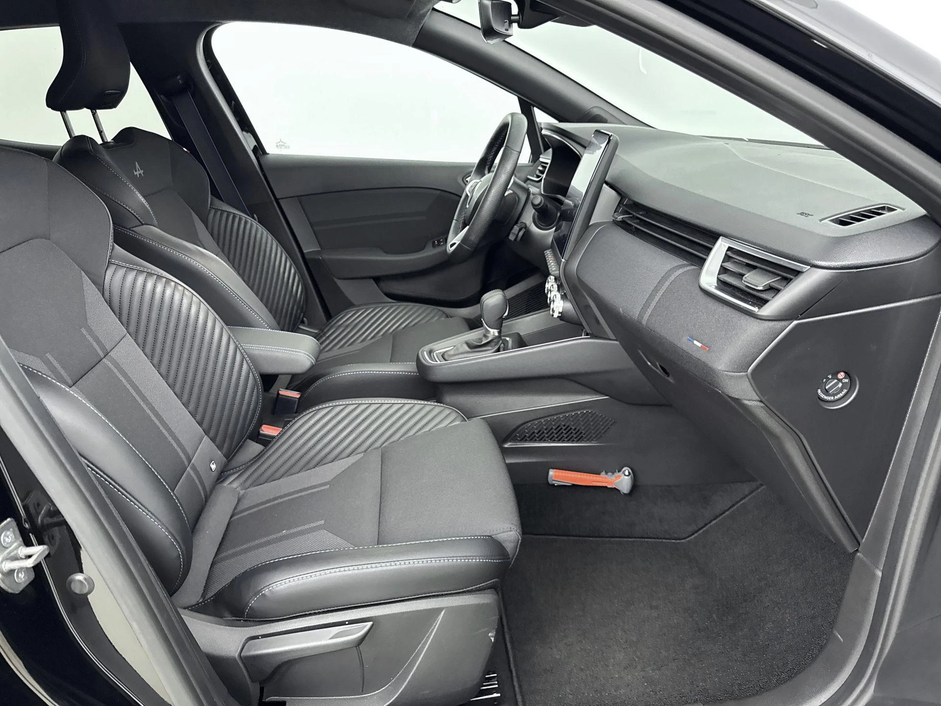 Renault-Clio-image-21