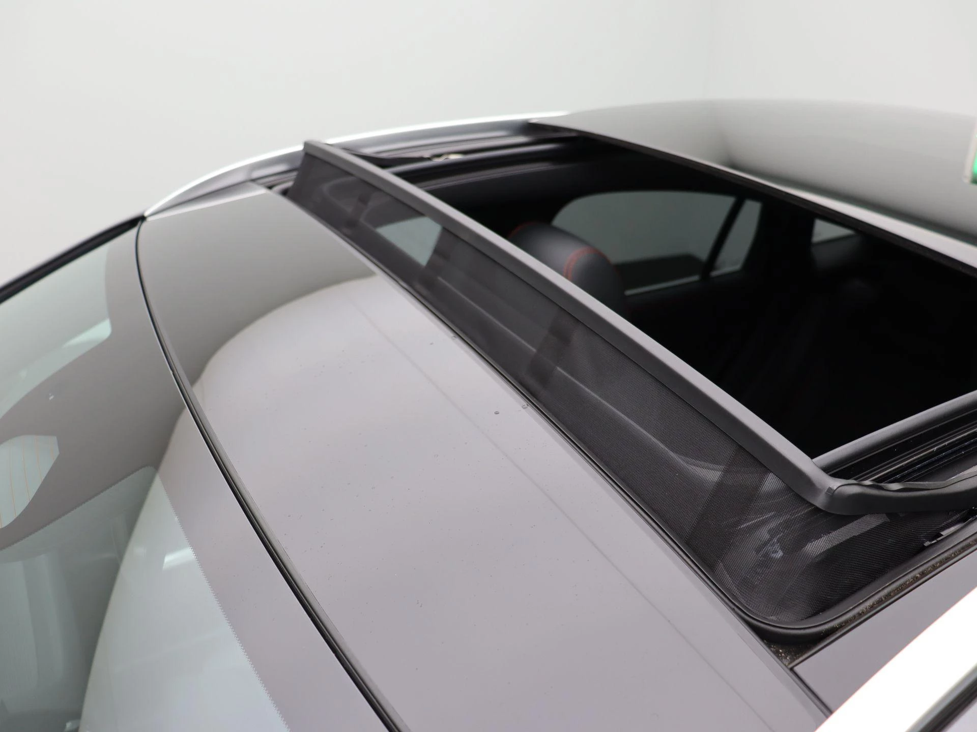 Mercedes-Benz EQA 250+ STAR EDITION + AMG + PANO DAK + BURMESTER + TREKHAAK + HEAD UP