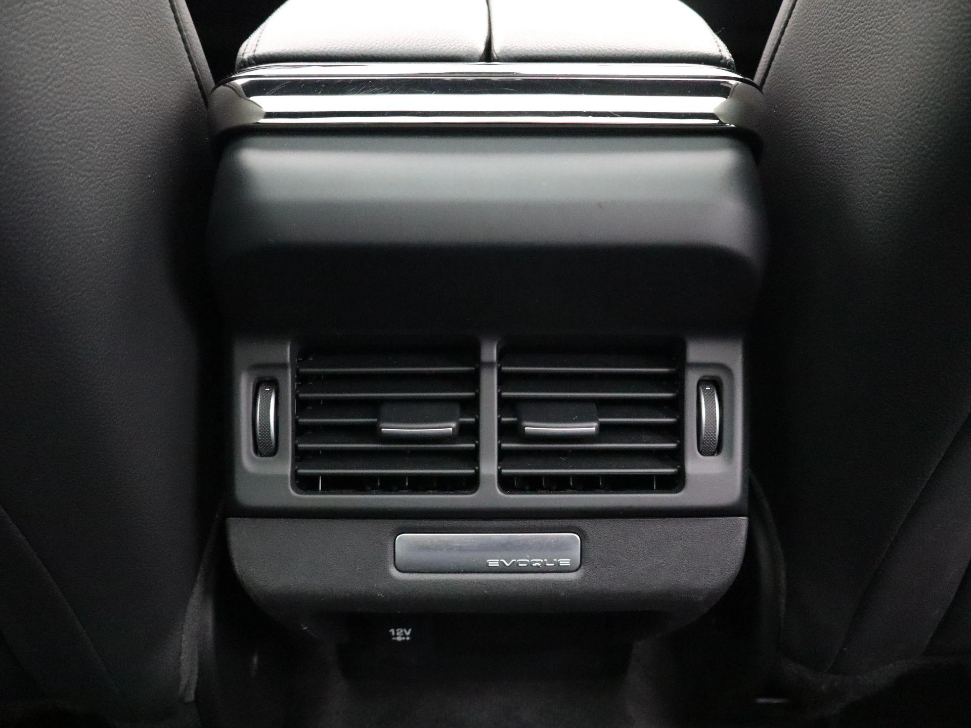 Land Rover-Range Rover Evoque-image-36