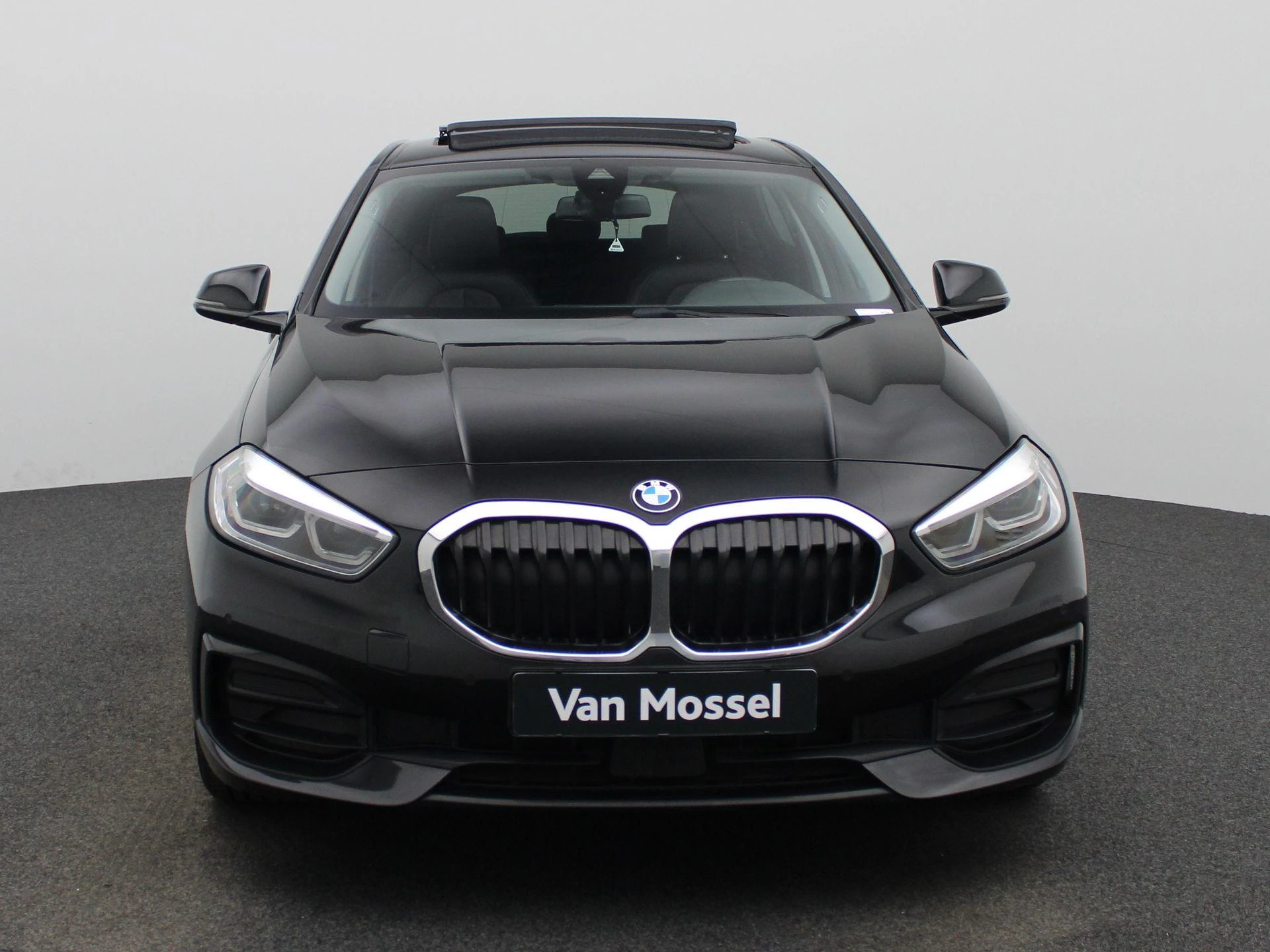 BMW-1 Serie-image-2