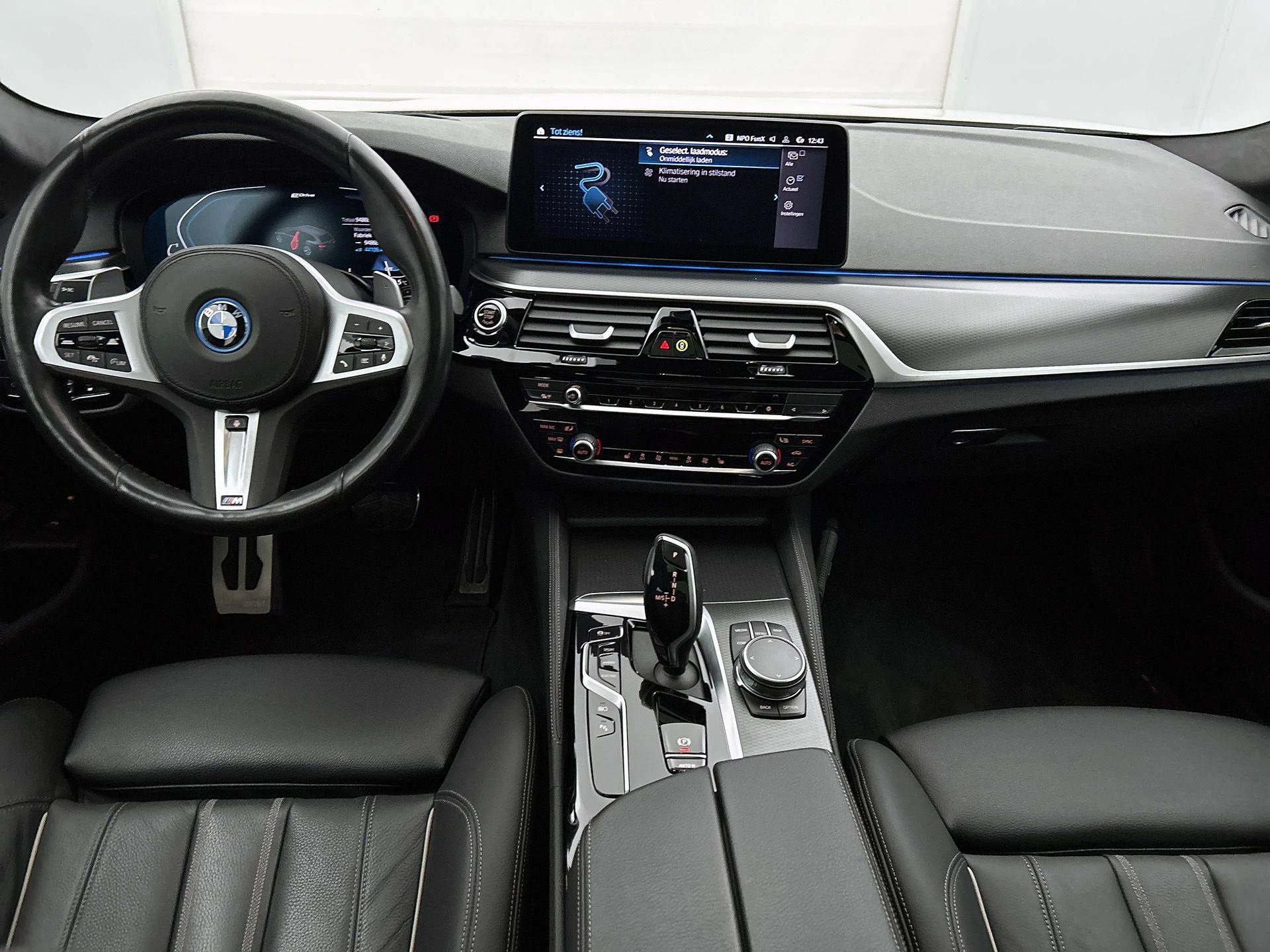 BMW-5 Serie-image-16