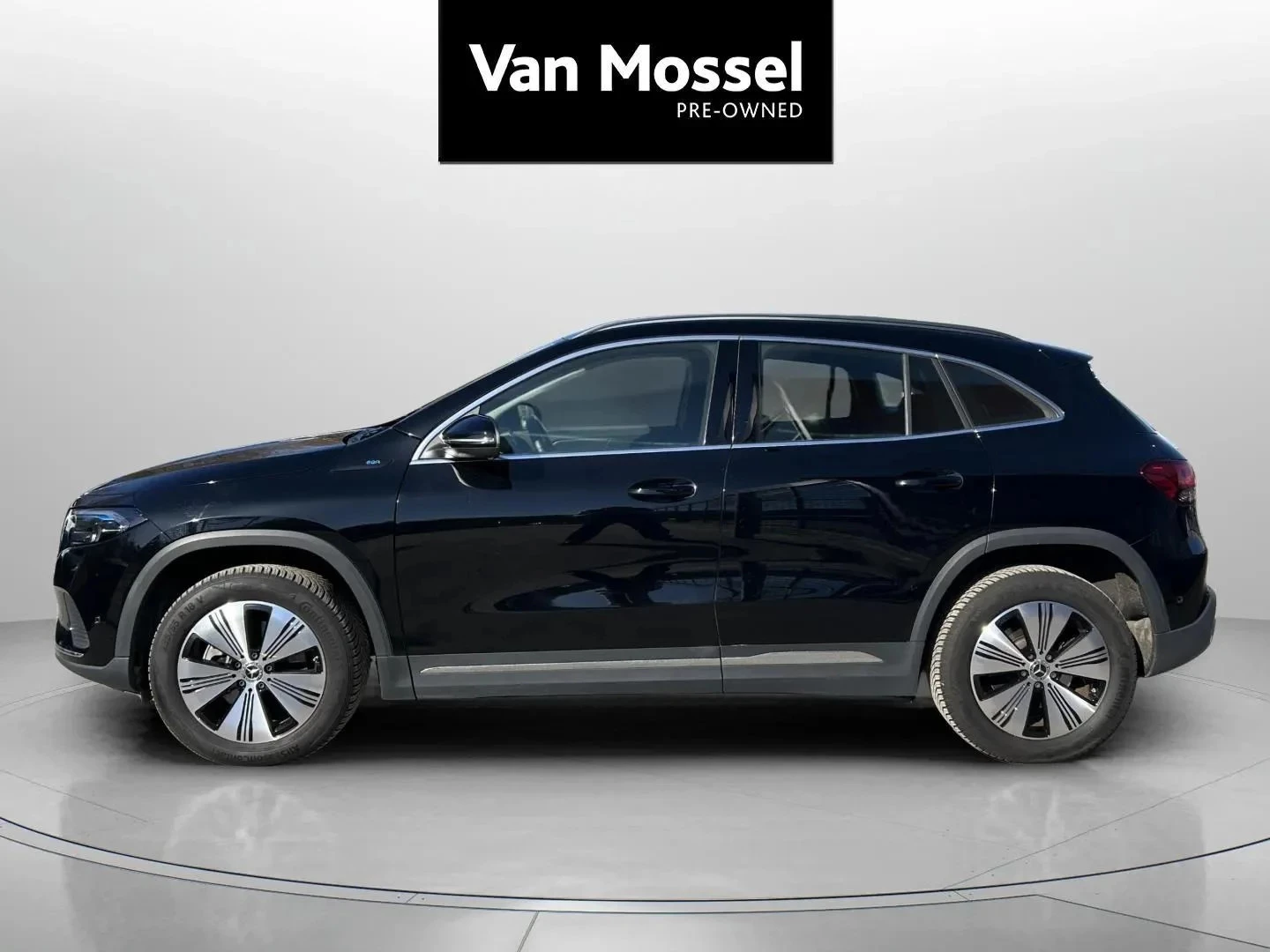 Mercedes-Benz-EQA-image-7