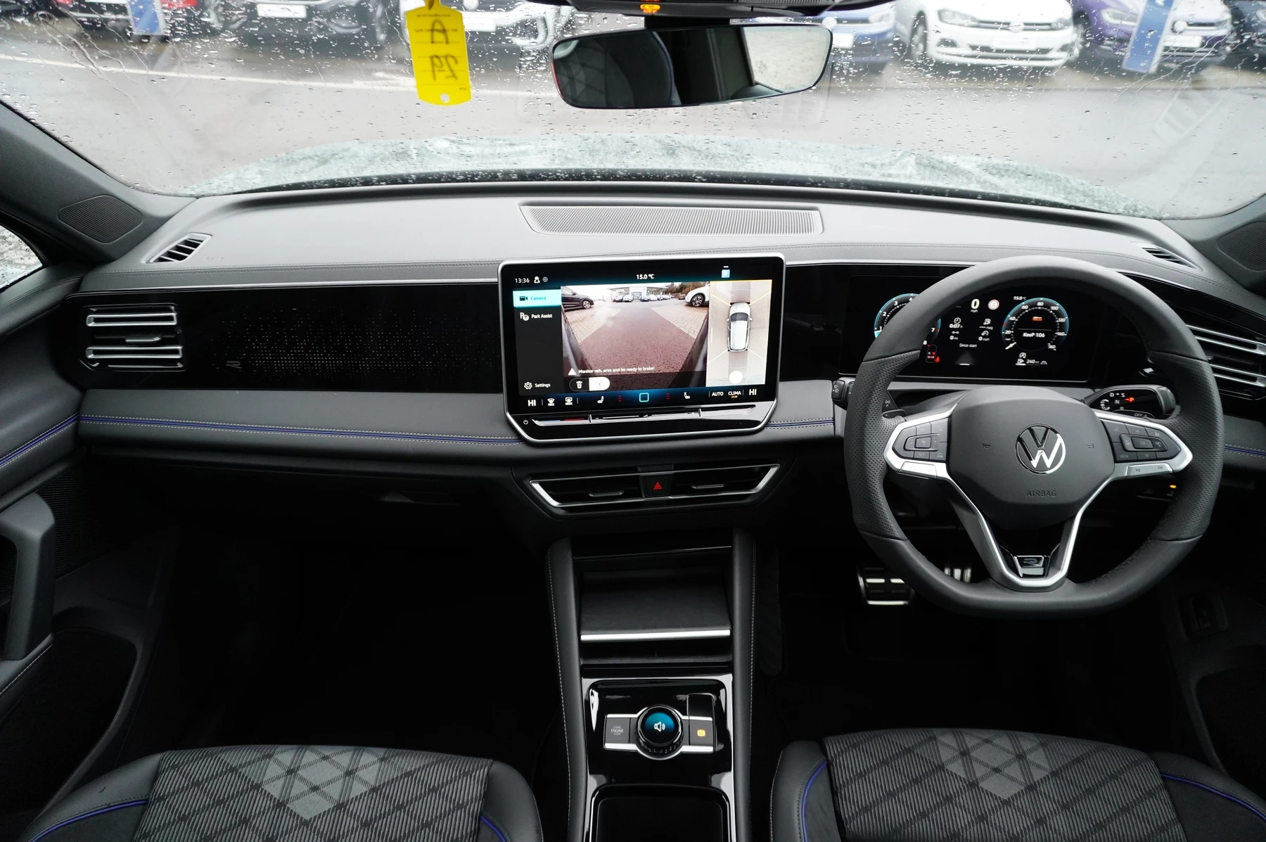 Volkswagen-Tiguan-image-24