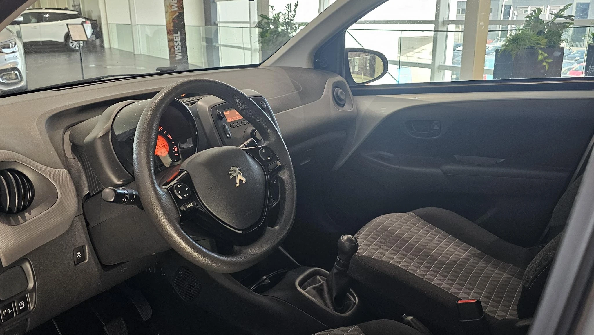 Peugeot-108-image-9