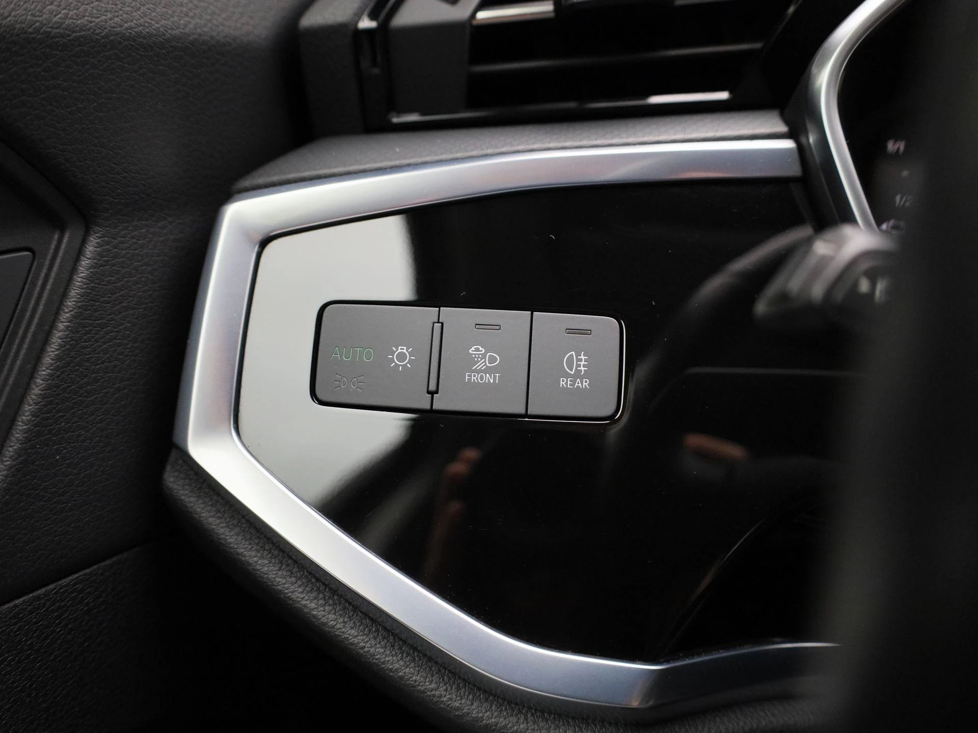 Audi-Q3-image-25
