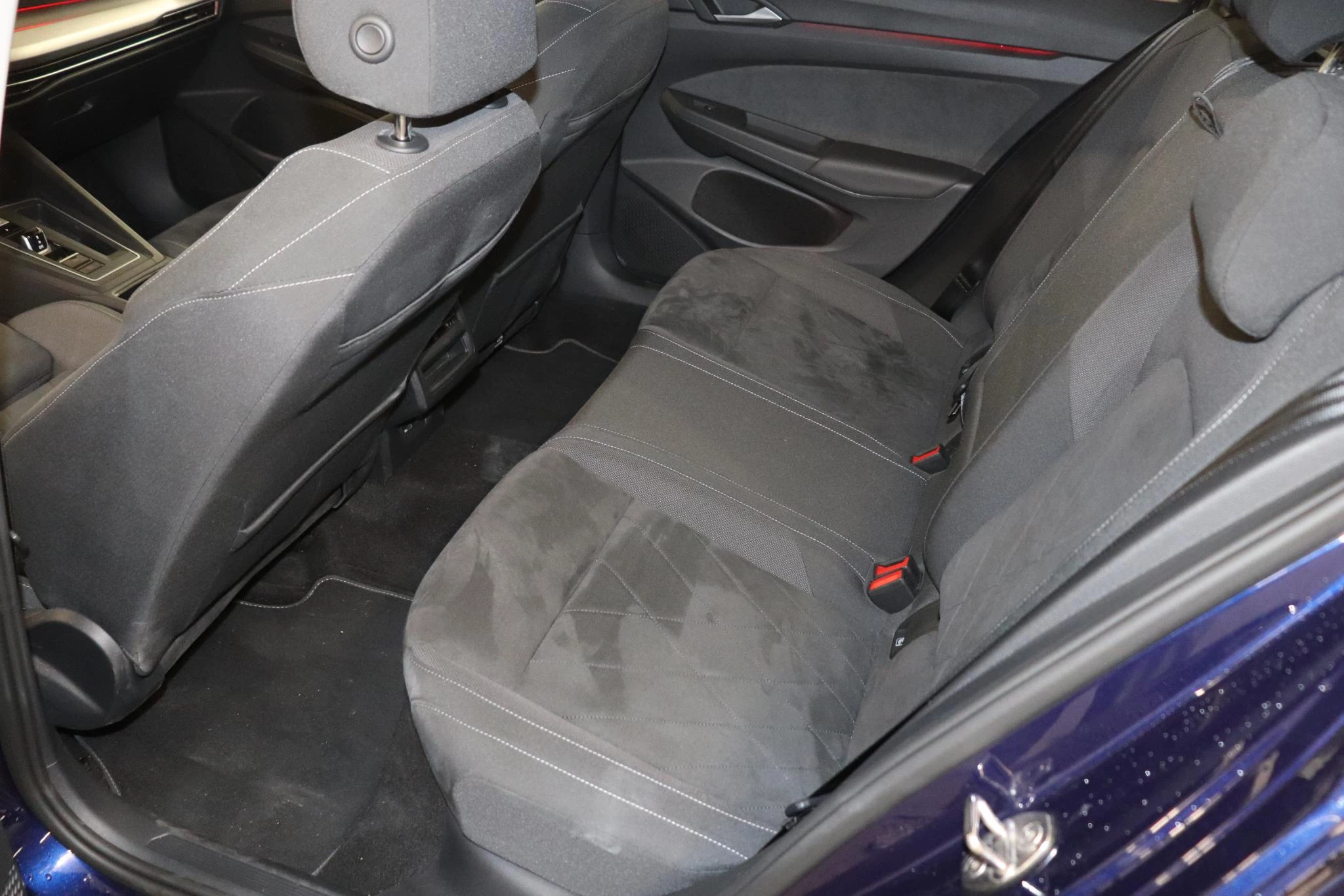 Volkswagen-Golf-image-11