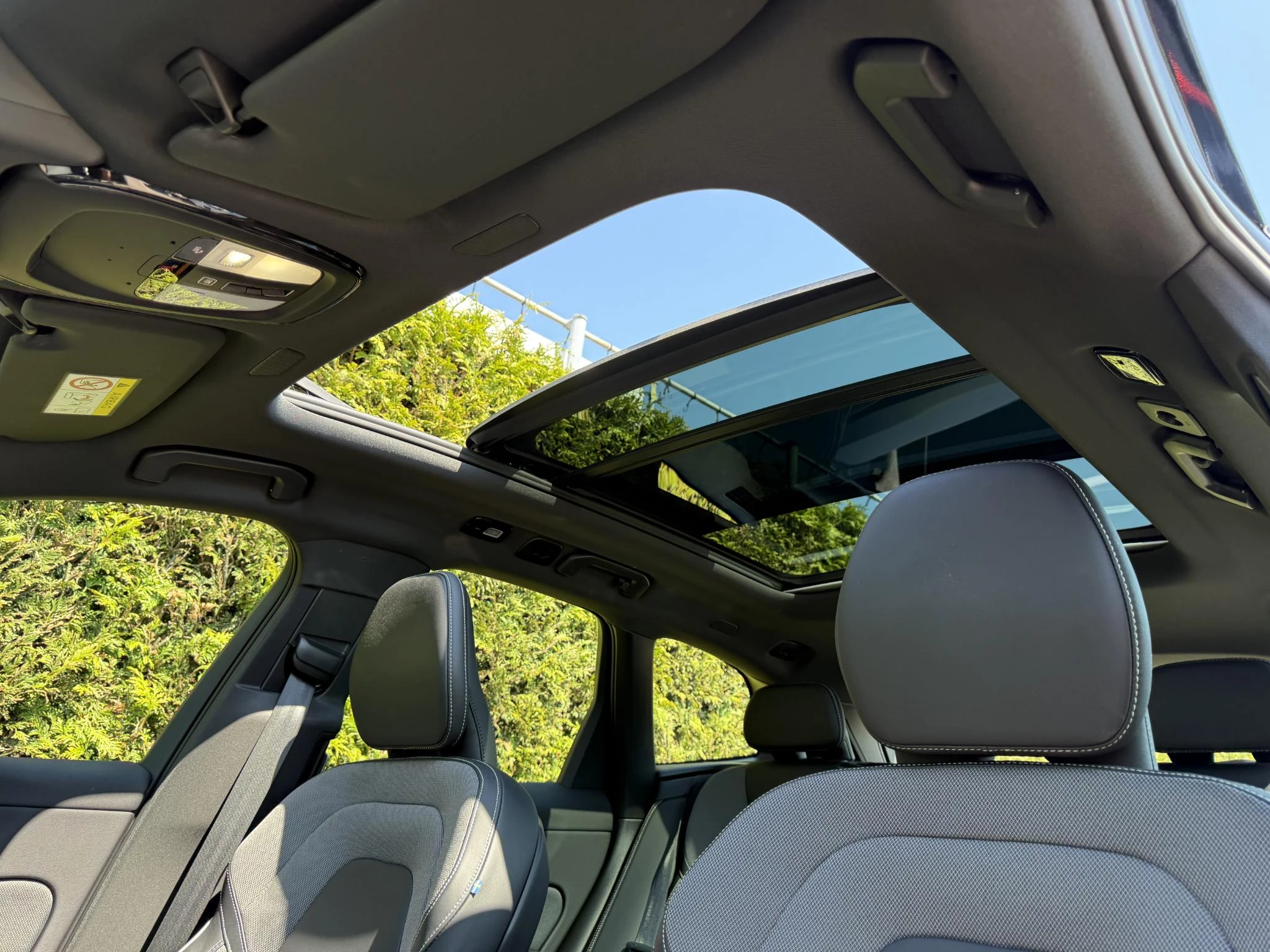 Volvo XC60 T6 Plug-in Hybrid AWD Plus Black Edition