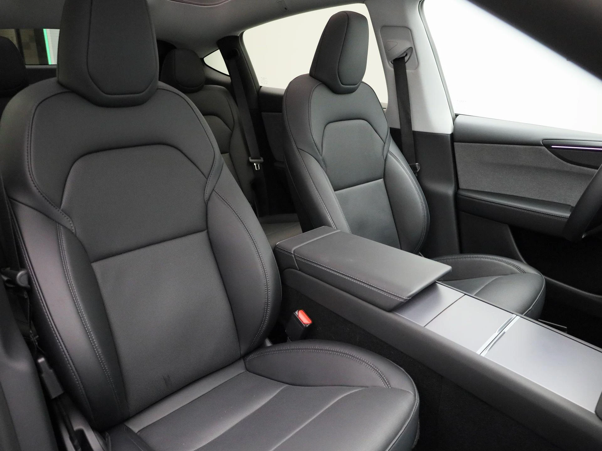Tesla-Model Y-image-52