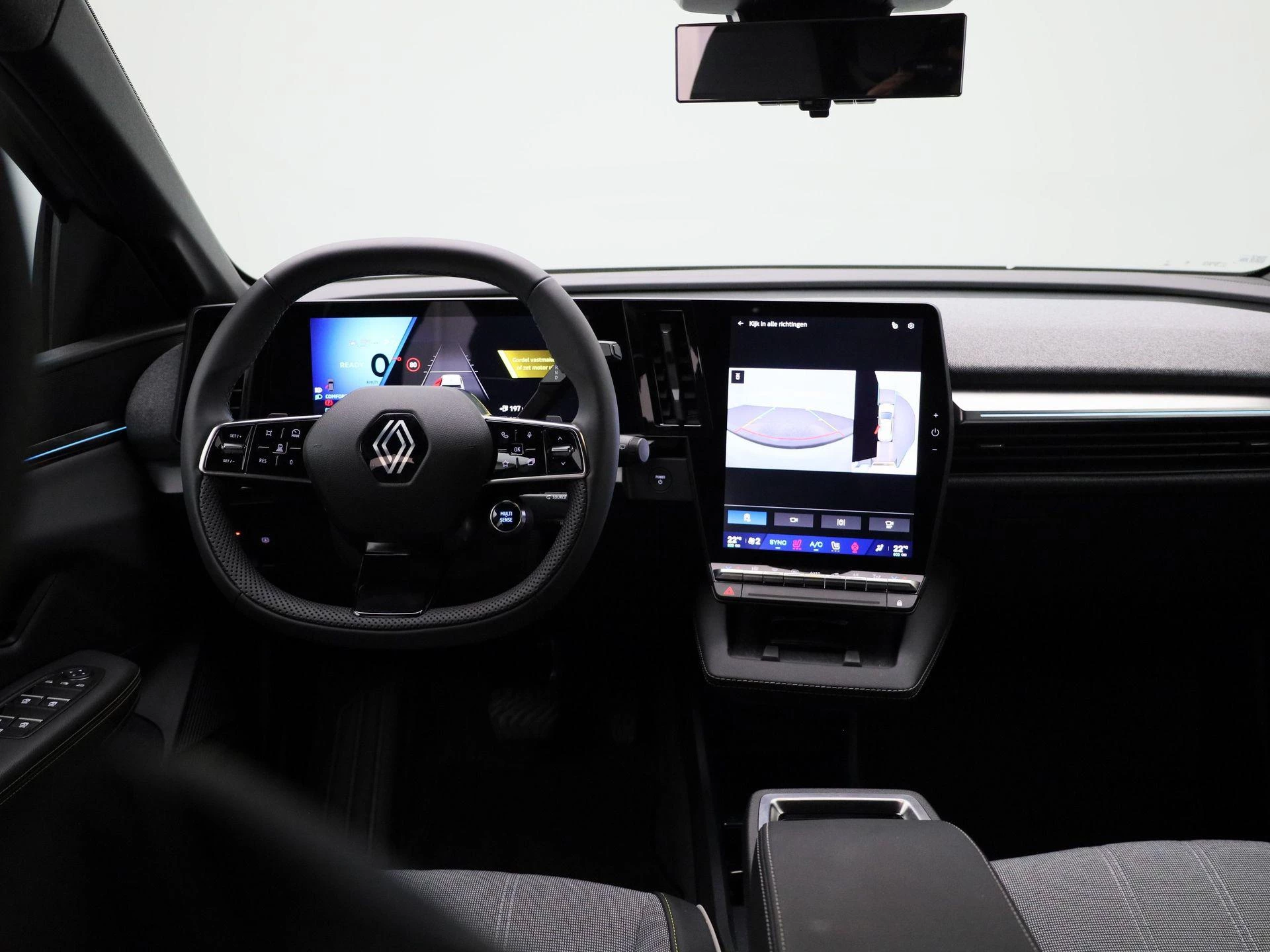 Renault-Megane E-Tech-image-6