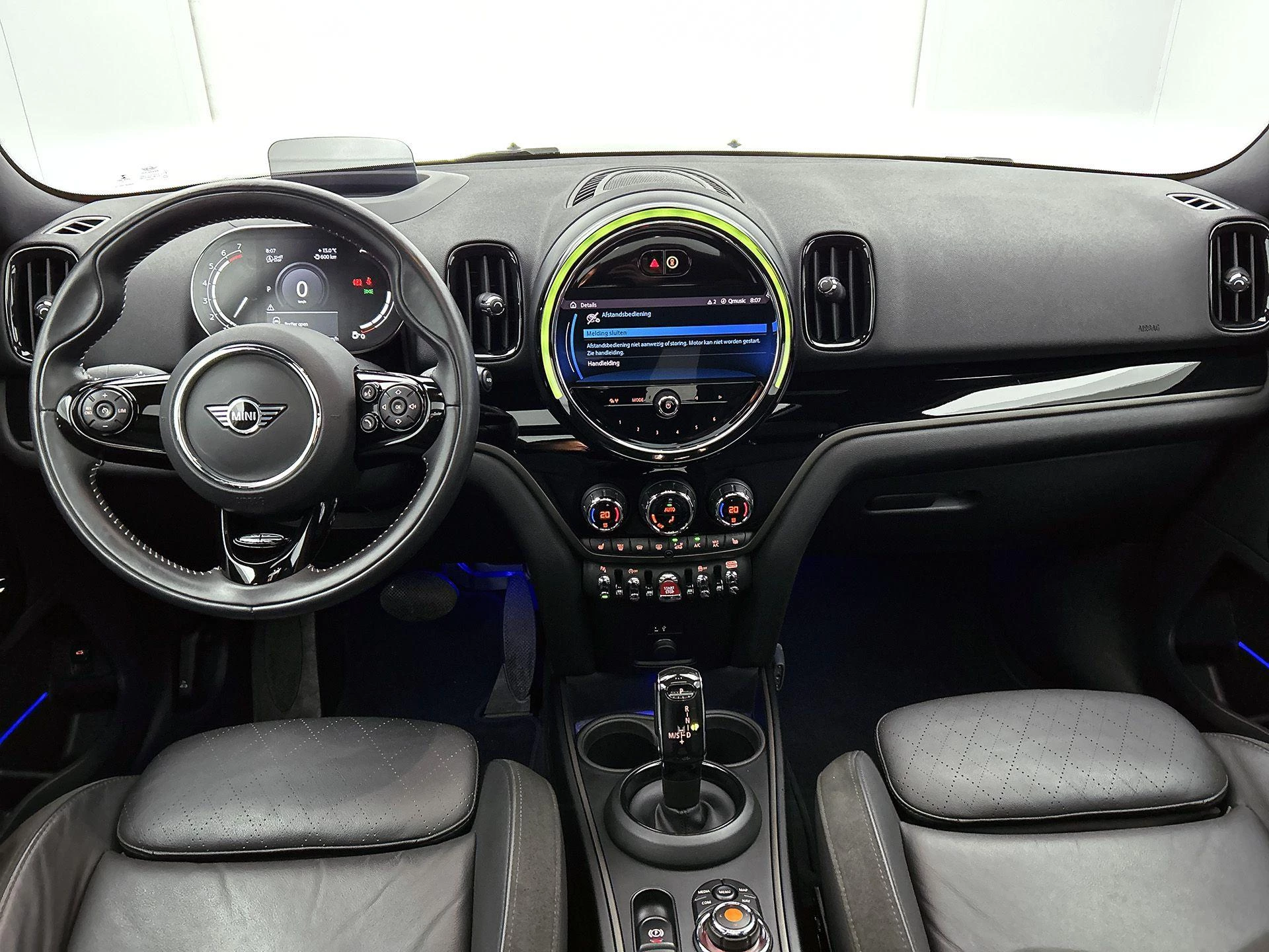 MINI-Countryman-image-21