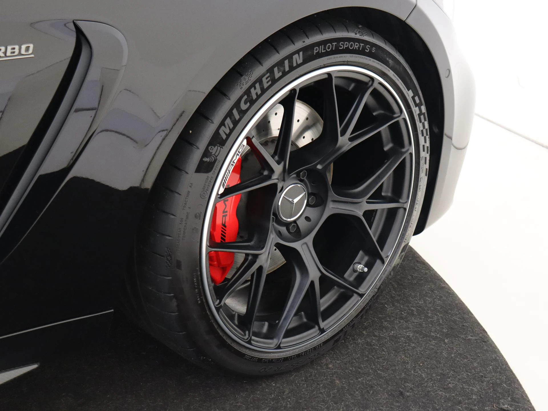 Mercedes-Benz-CLE-image-37