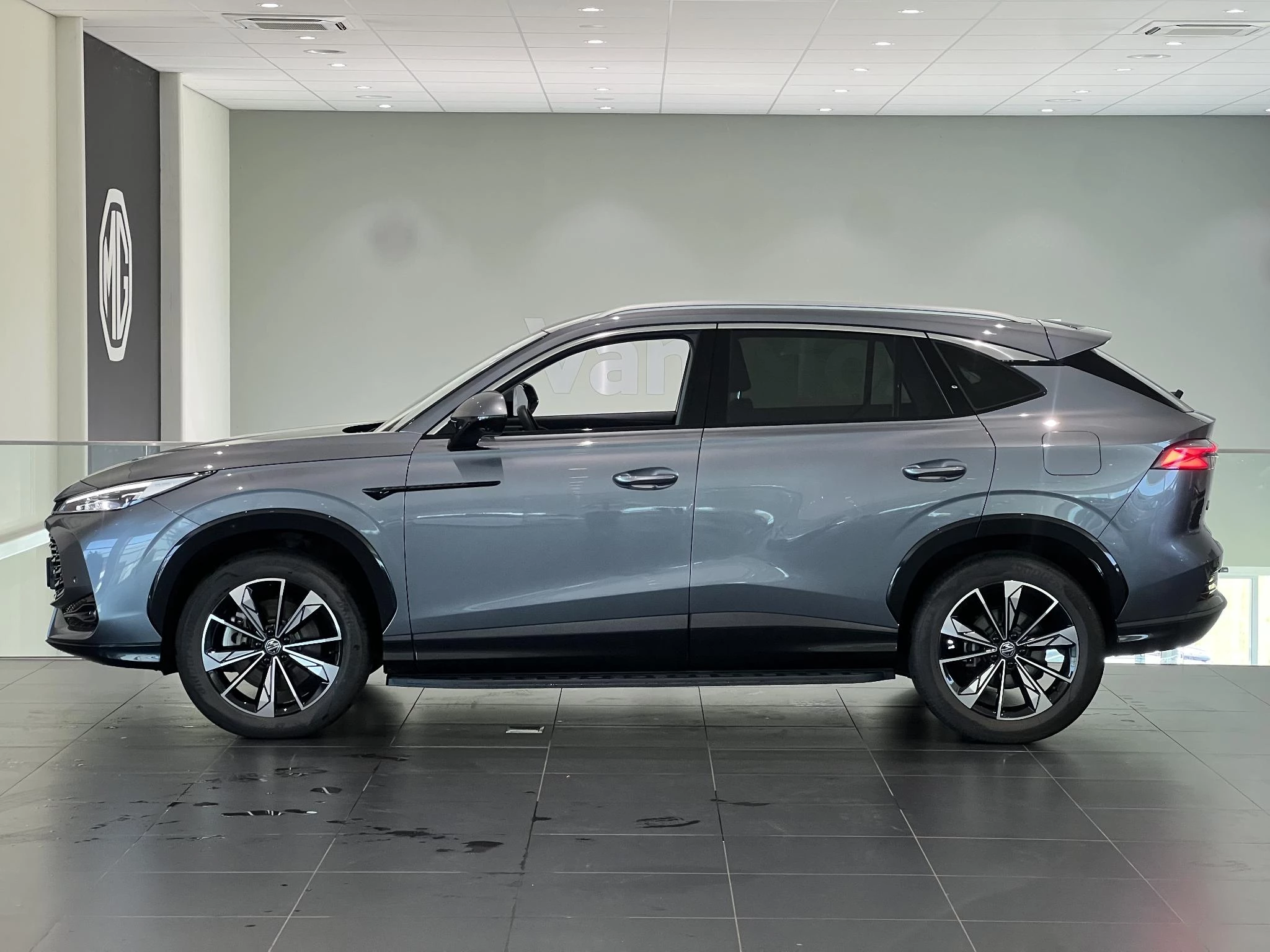 MG HS 1.5 PHEV Luxury