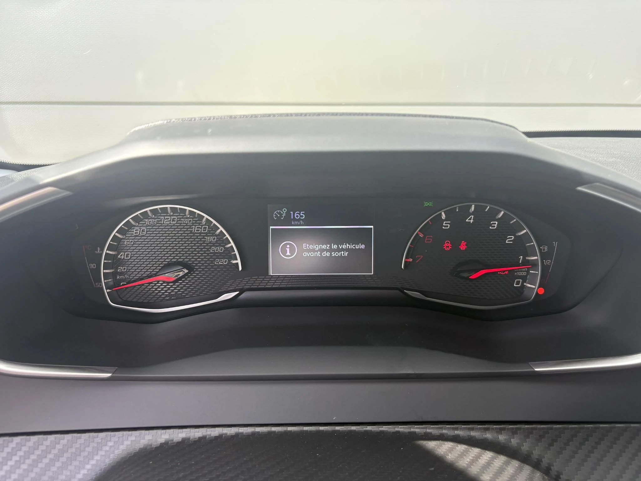 Peugeot-208-image-12