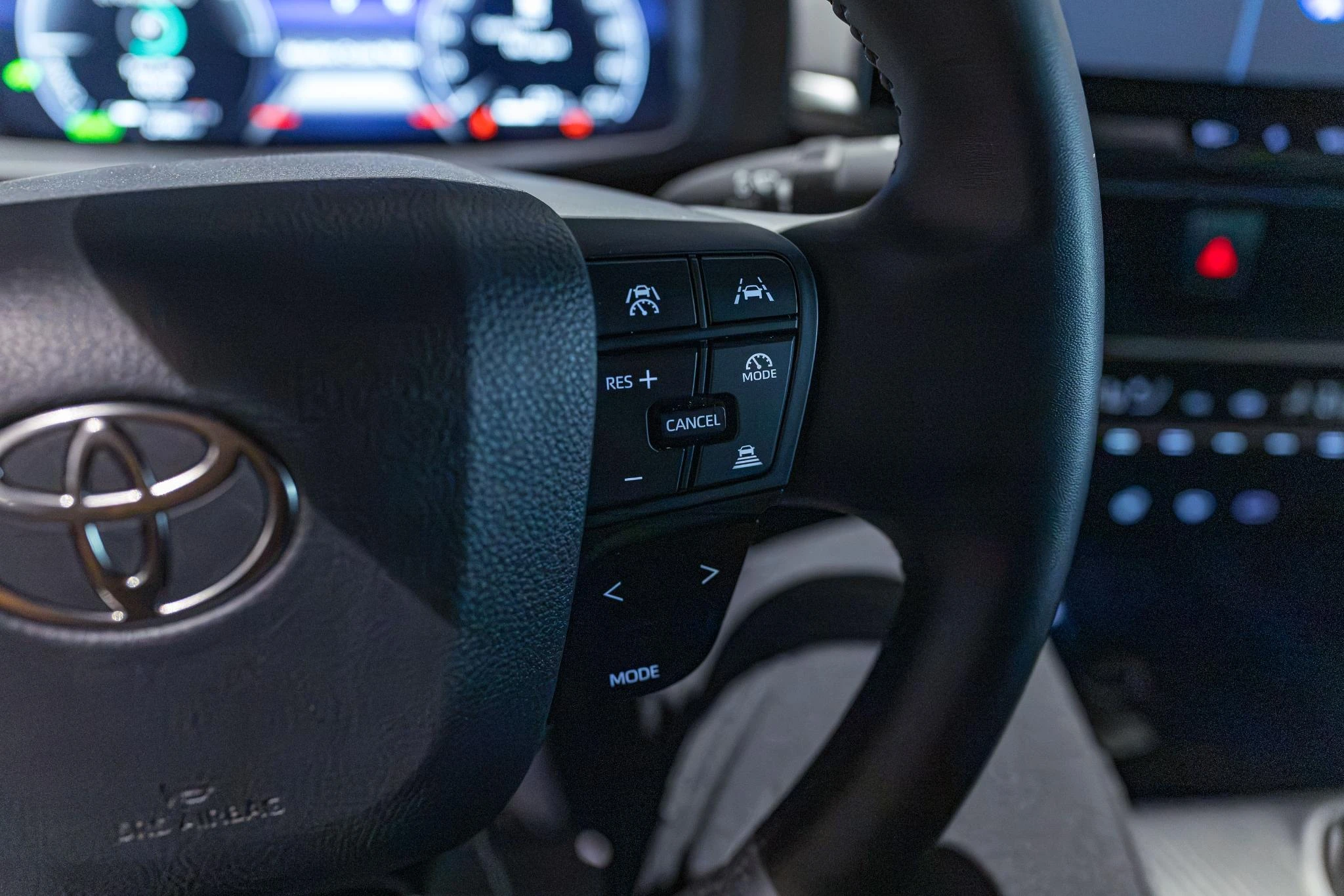 Toyota-C-HR-image-25