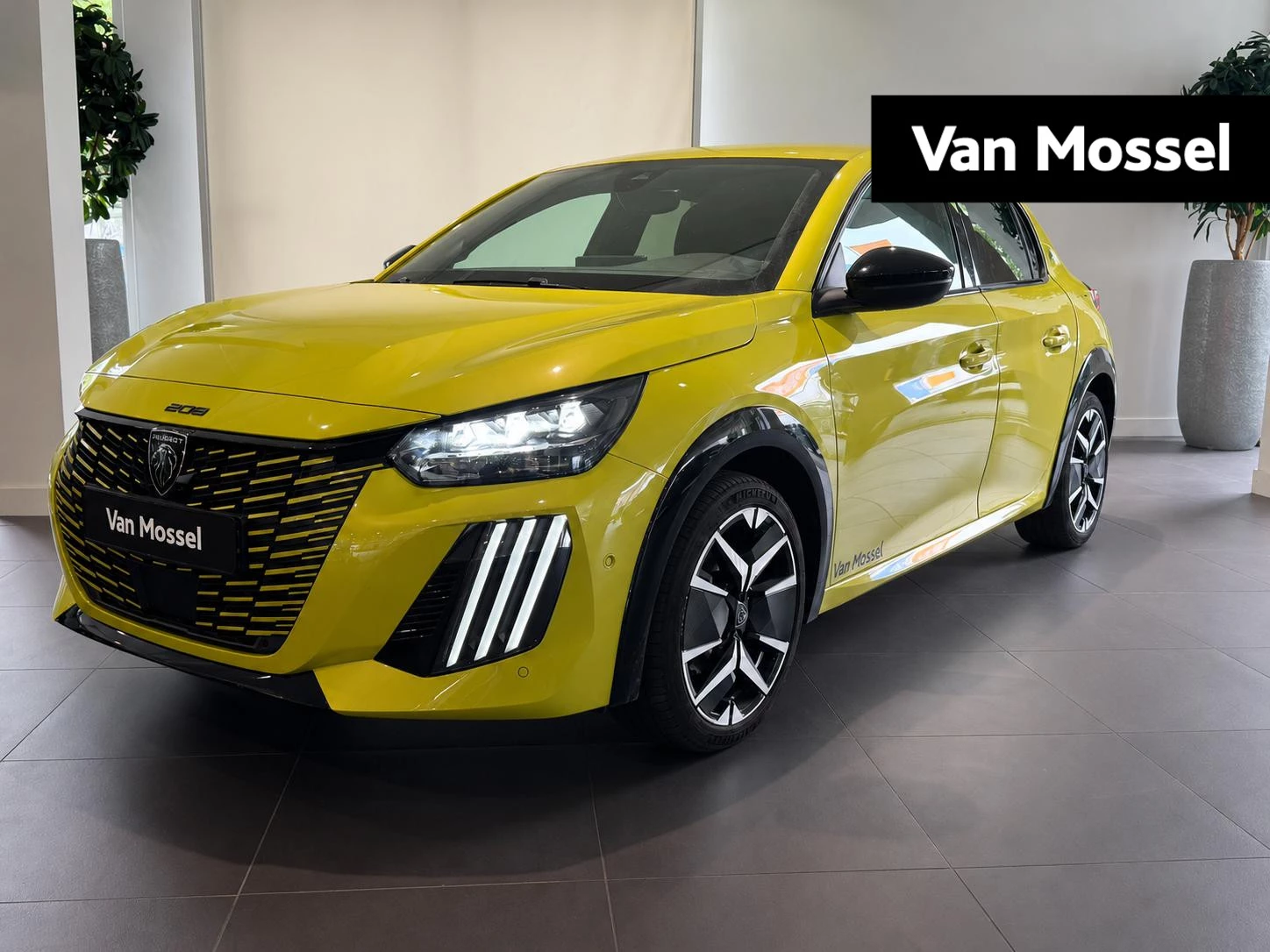 Peugeot-e-208-image-0