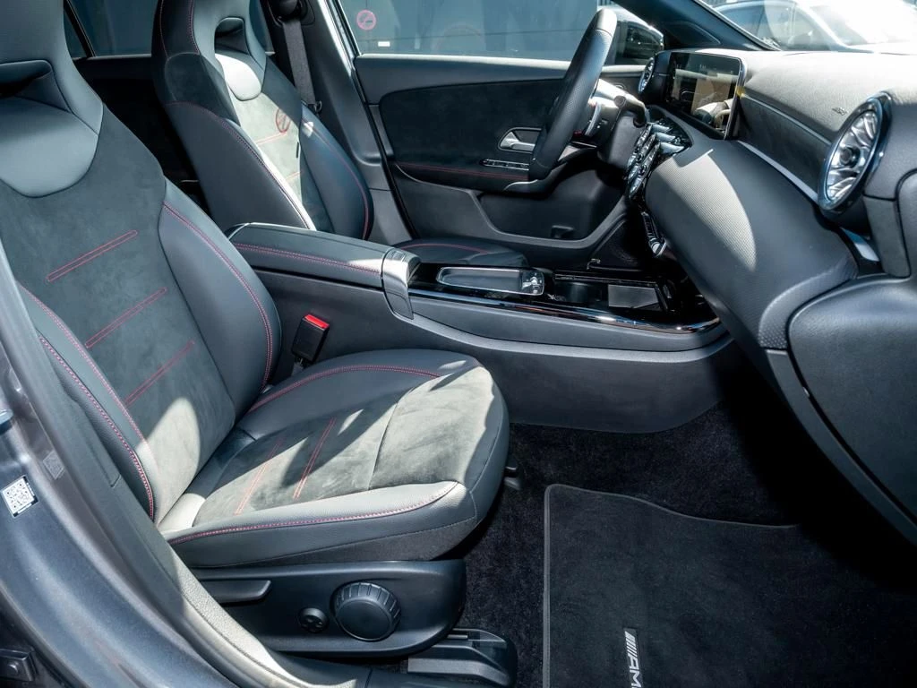Mercedes-Benz-A-Klasse 200-image-11