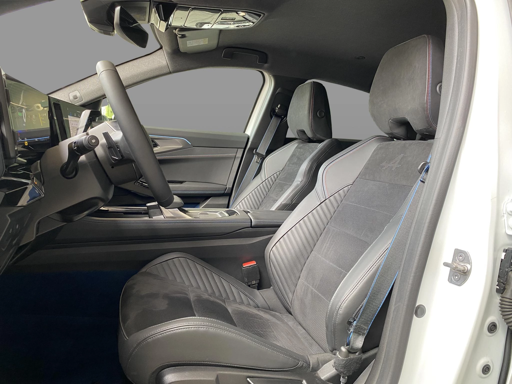 Renault Rafale hyper hybrid E-Tech 4x4 Esprit Alpine
