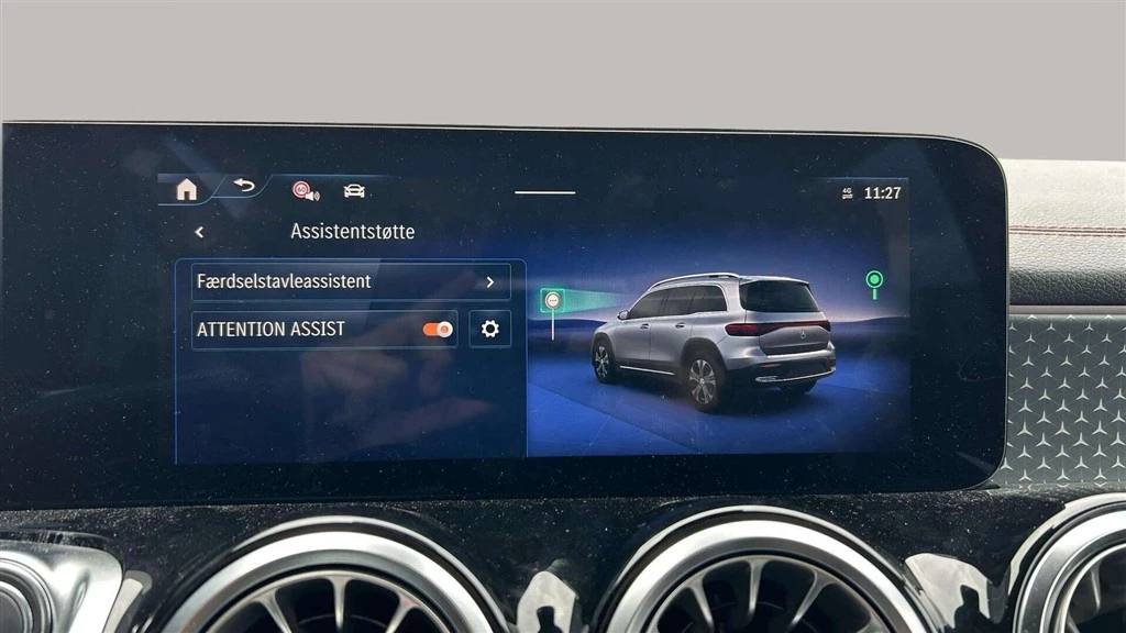 Mercedes-Benz-EQB-image-17