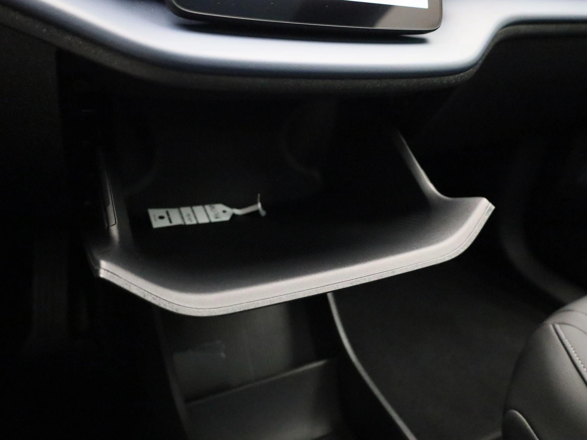 Volvo-EX30-image-30
