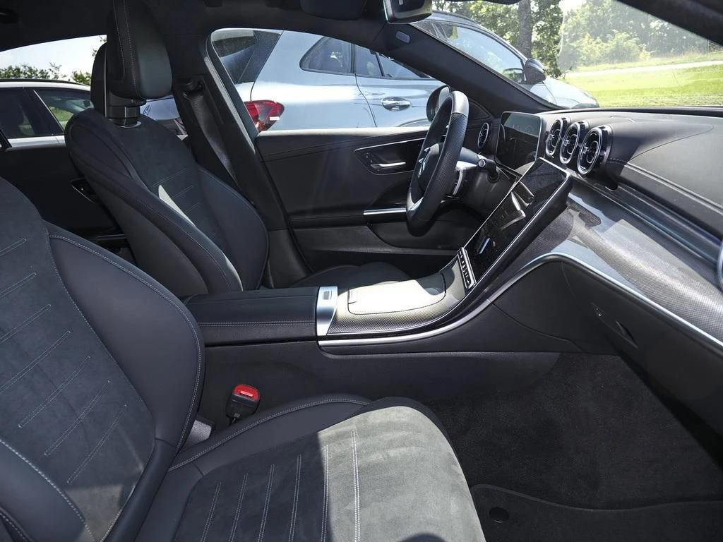 Mercedes-Benz-C-Klasse 300-image-12