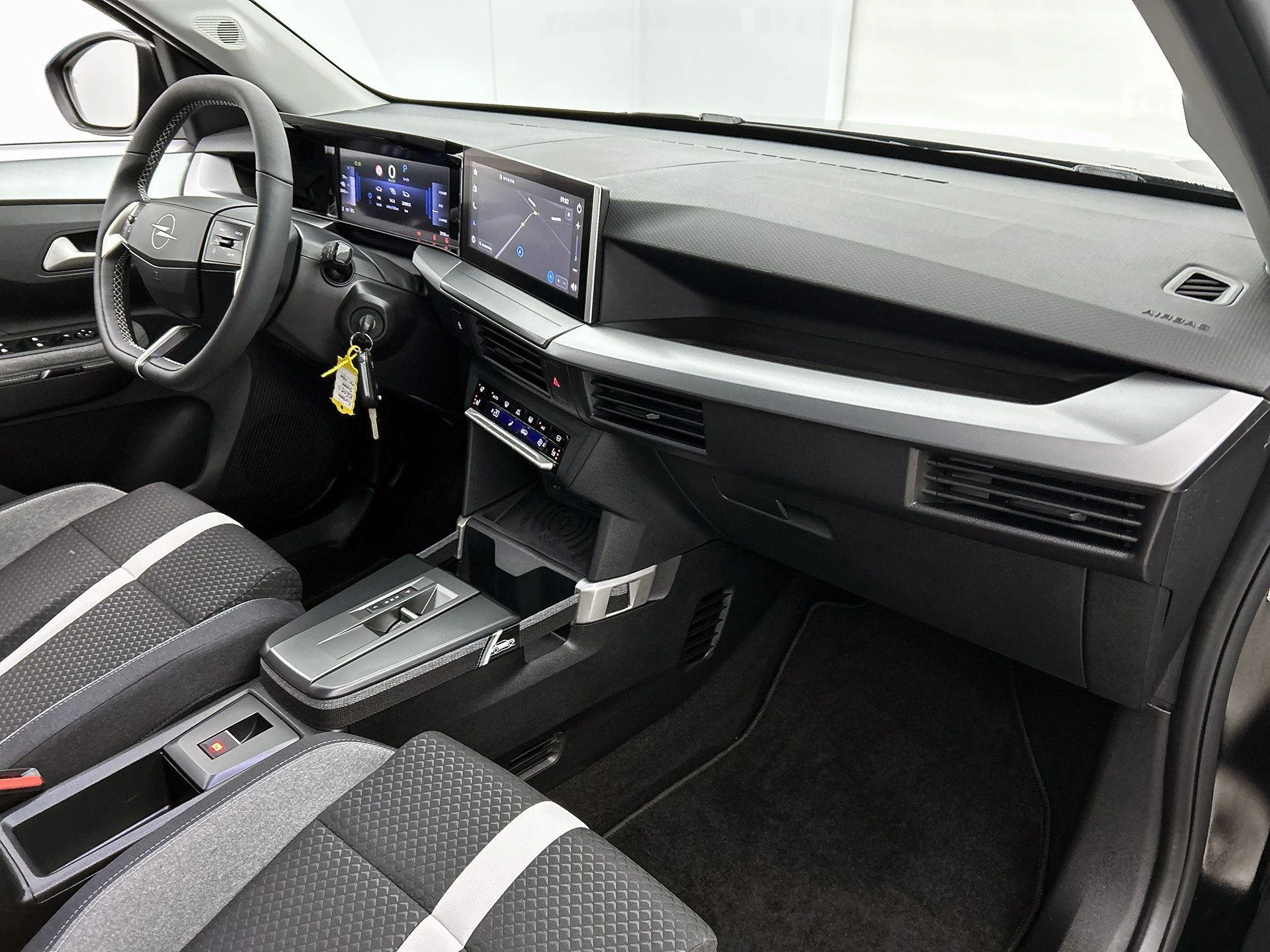 Opel-Frontera-image-22