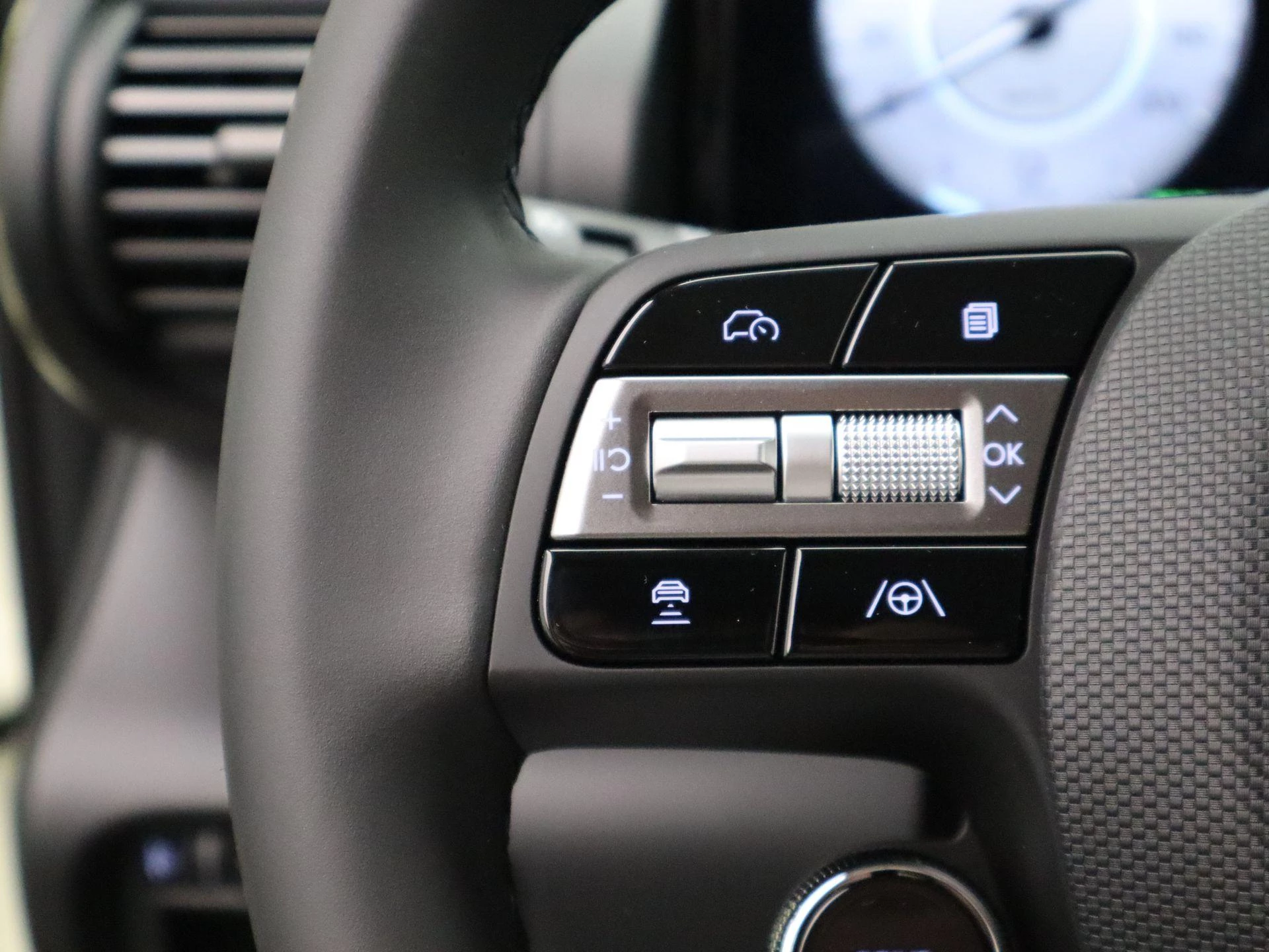 Hyundai-Inster-image-21