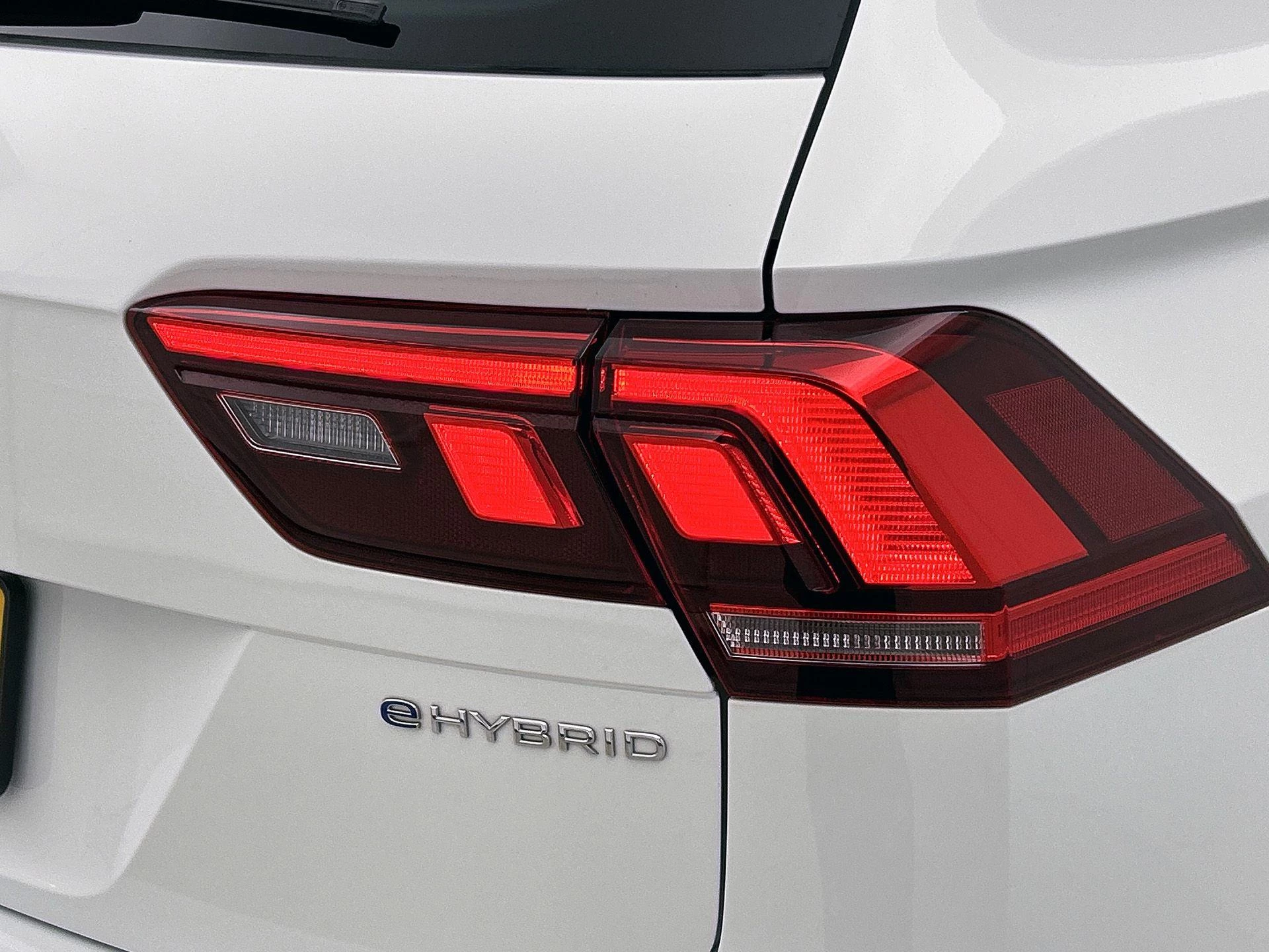 Volkswagen Tiguan 1.4 TSI eHybrid R-Line Business+