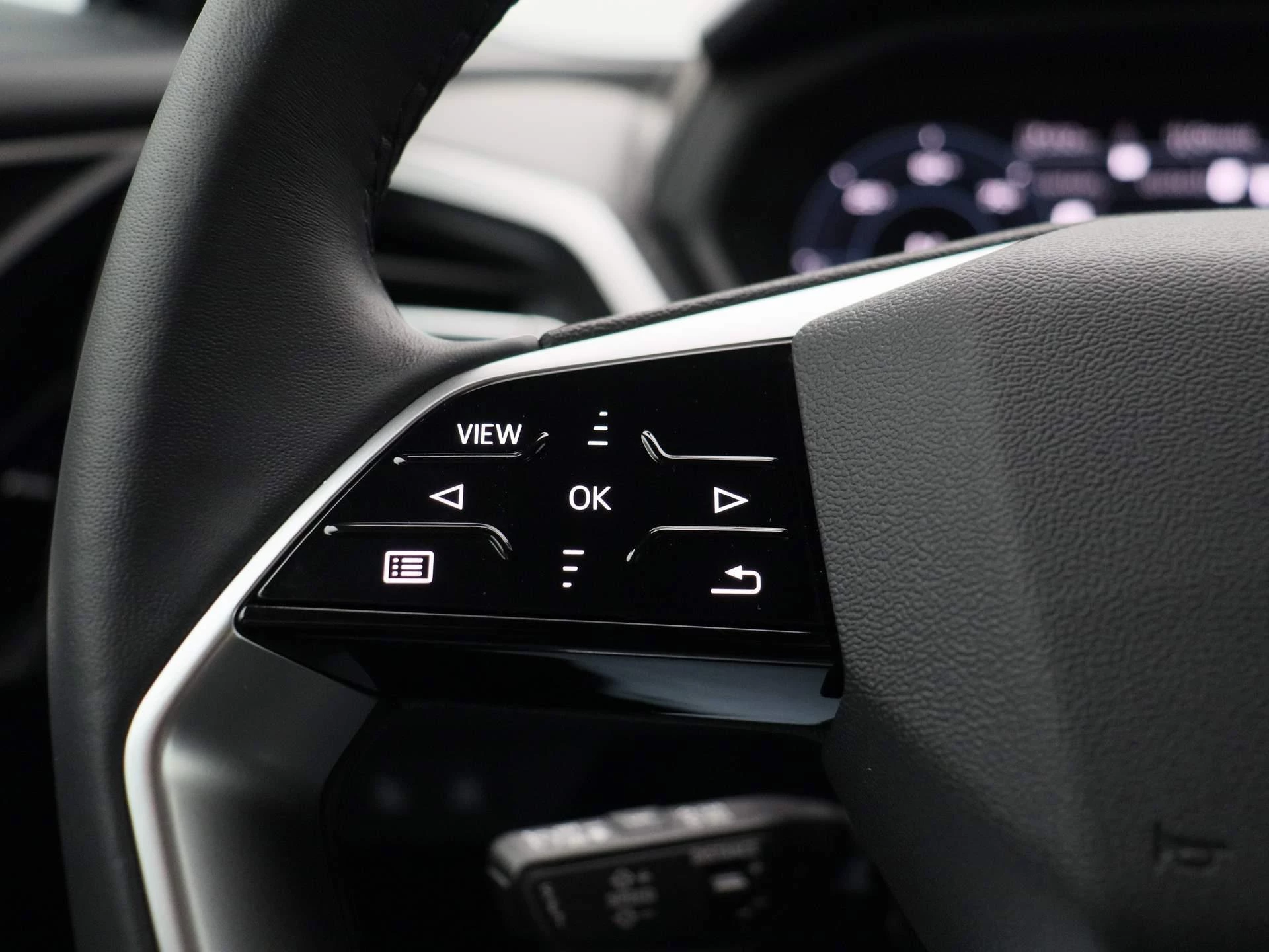 Audi-Q4 e-tron-image-23