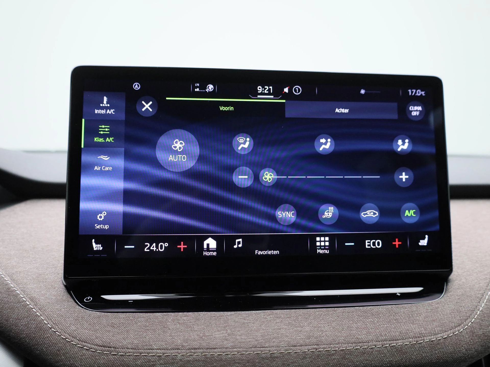 Škoda-Enyaq iV-image-16