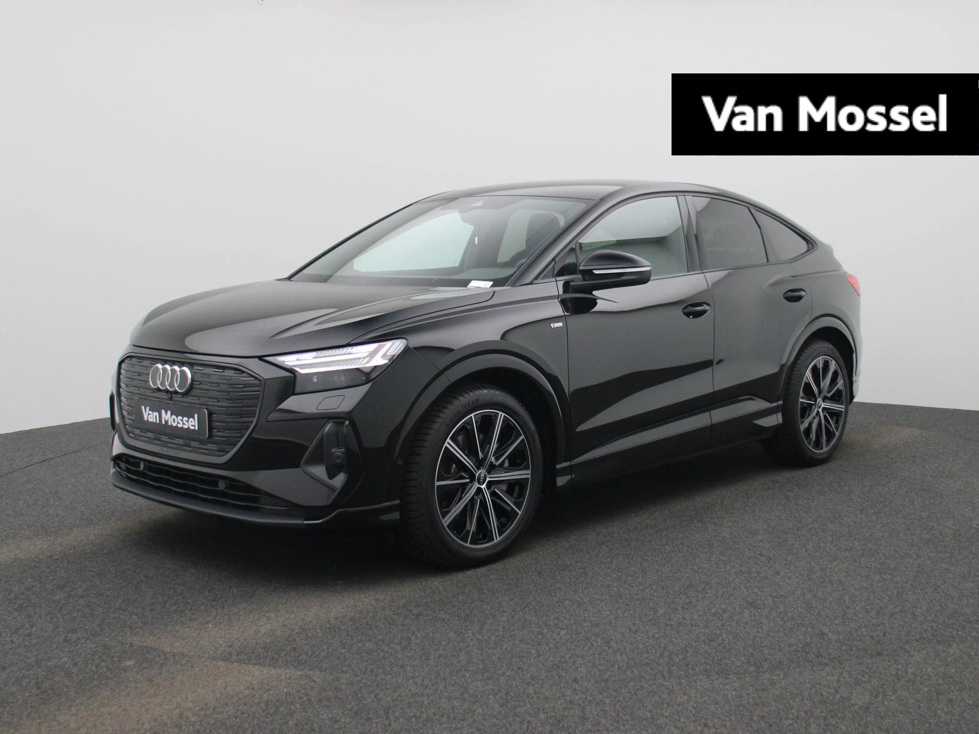 Audi-Q4 Sportback e-tron-image-0