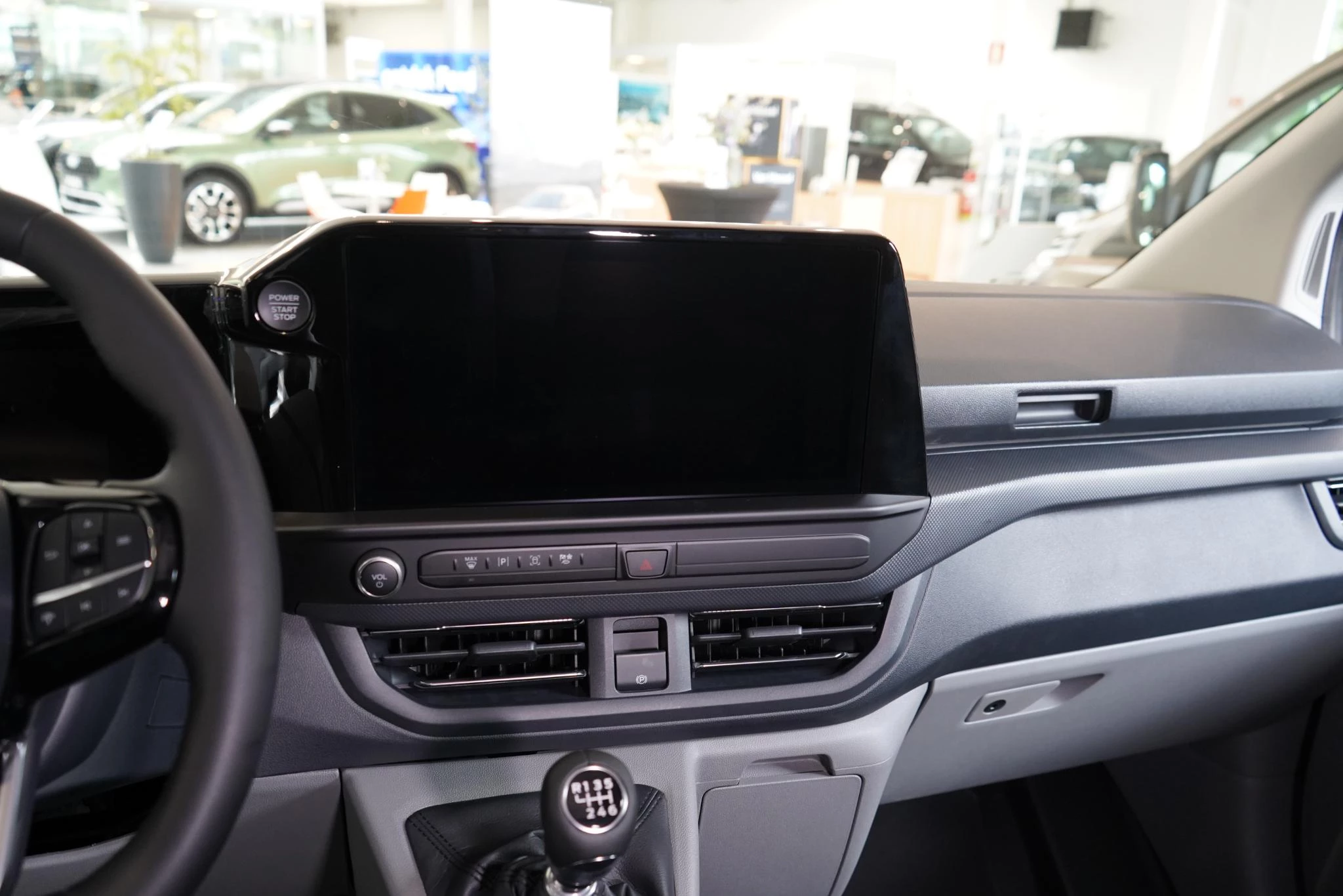 Ford-Transit Custom-image-10