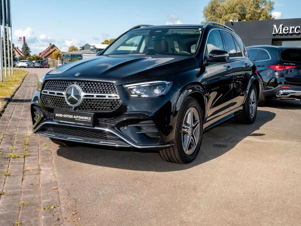 Mercedes-Benz-GLE 300 d-image-7