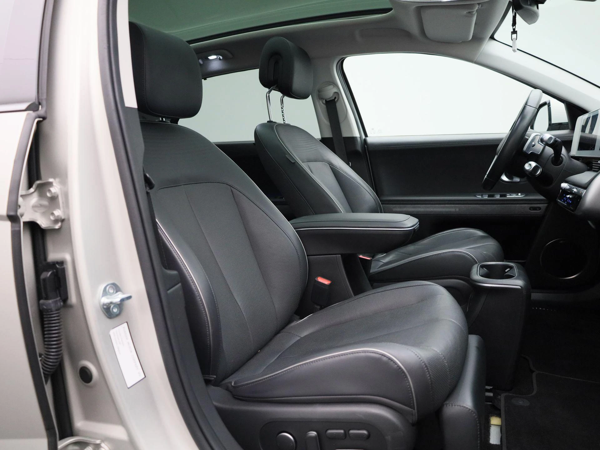 Hyundai-IONIQ 5-image-38