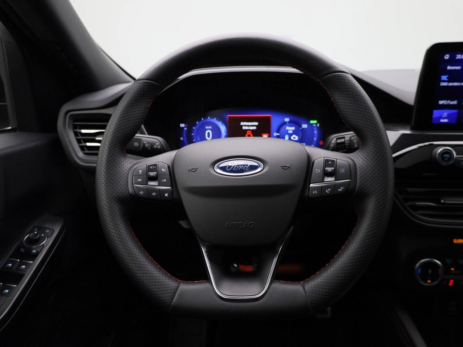 Ford-Kuga-image-7