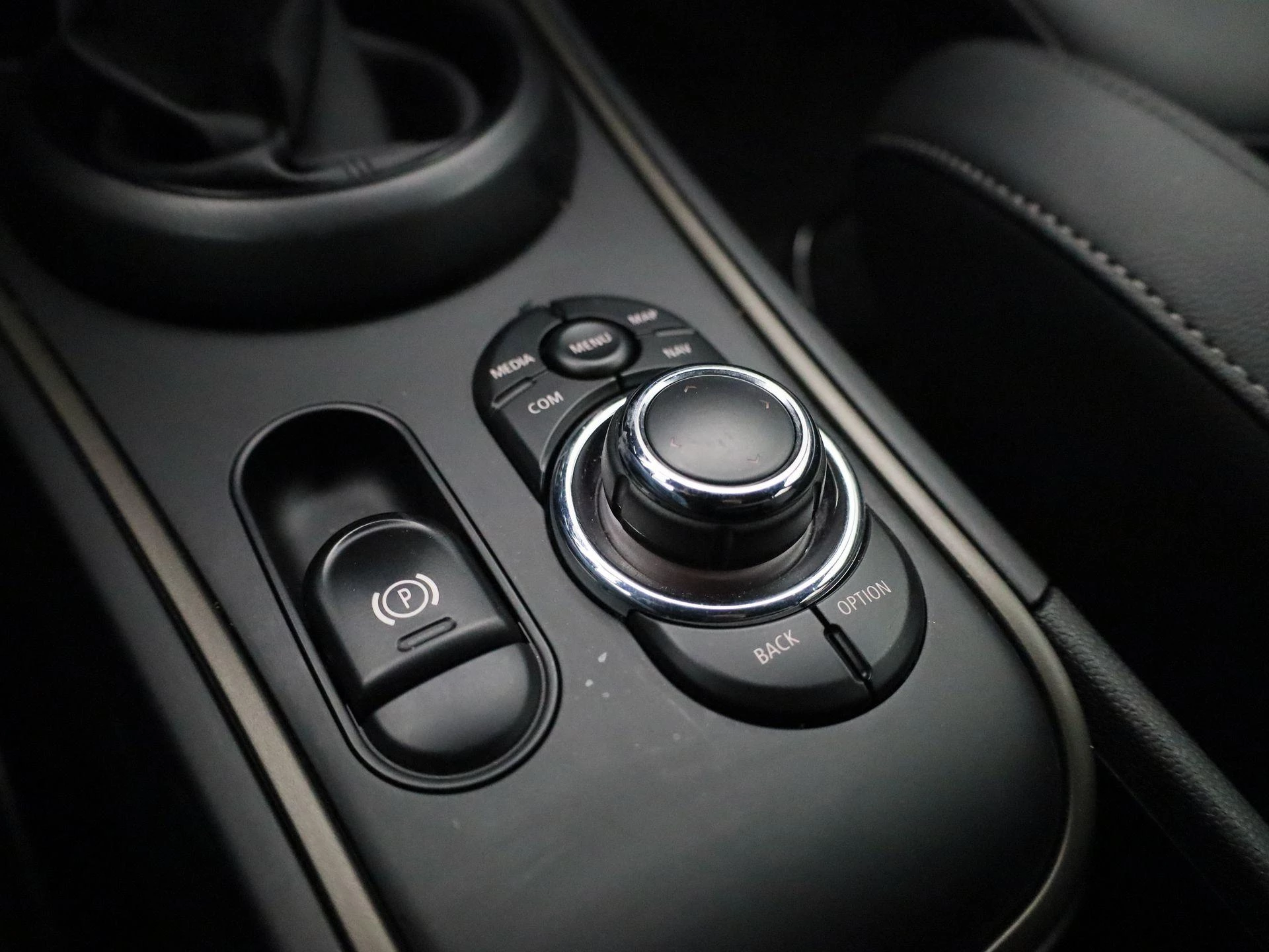 MINI-Countryman-image-26