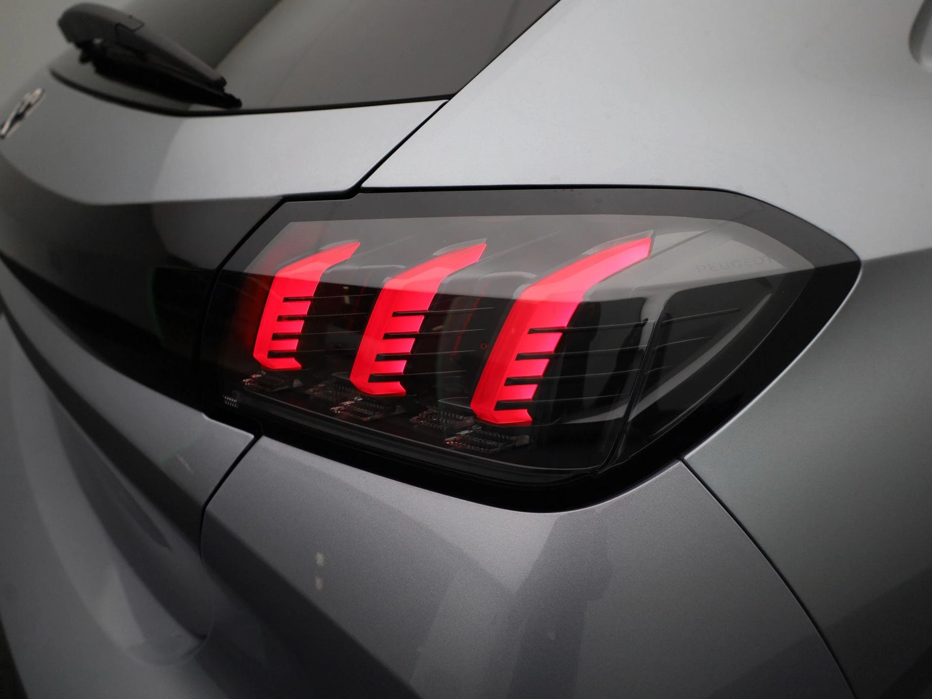 Peugeot-208-image-34