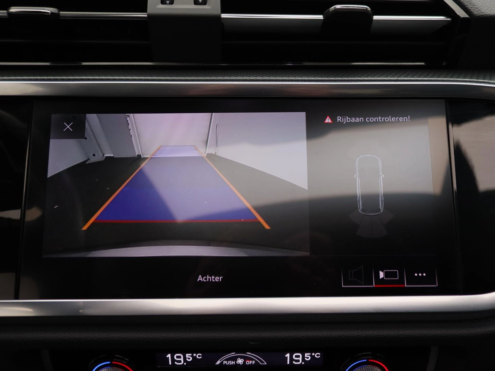 Audi-Q3-image-19