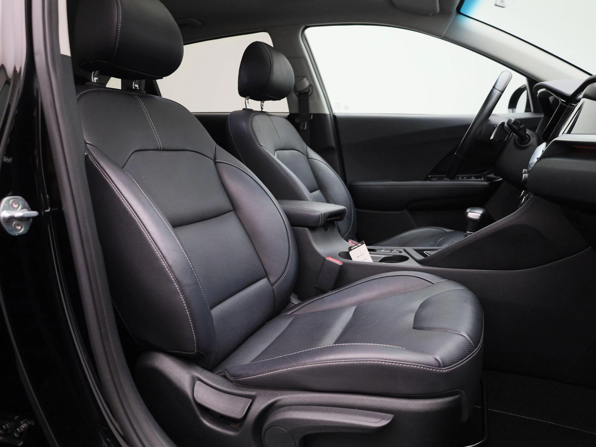 Kia-Niro-image-32