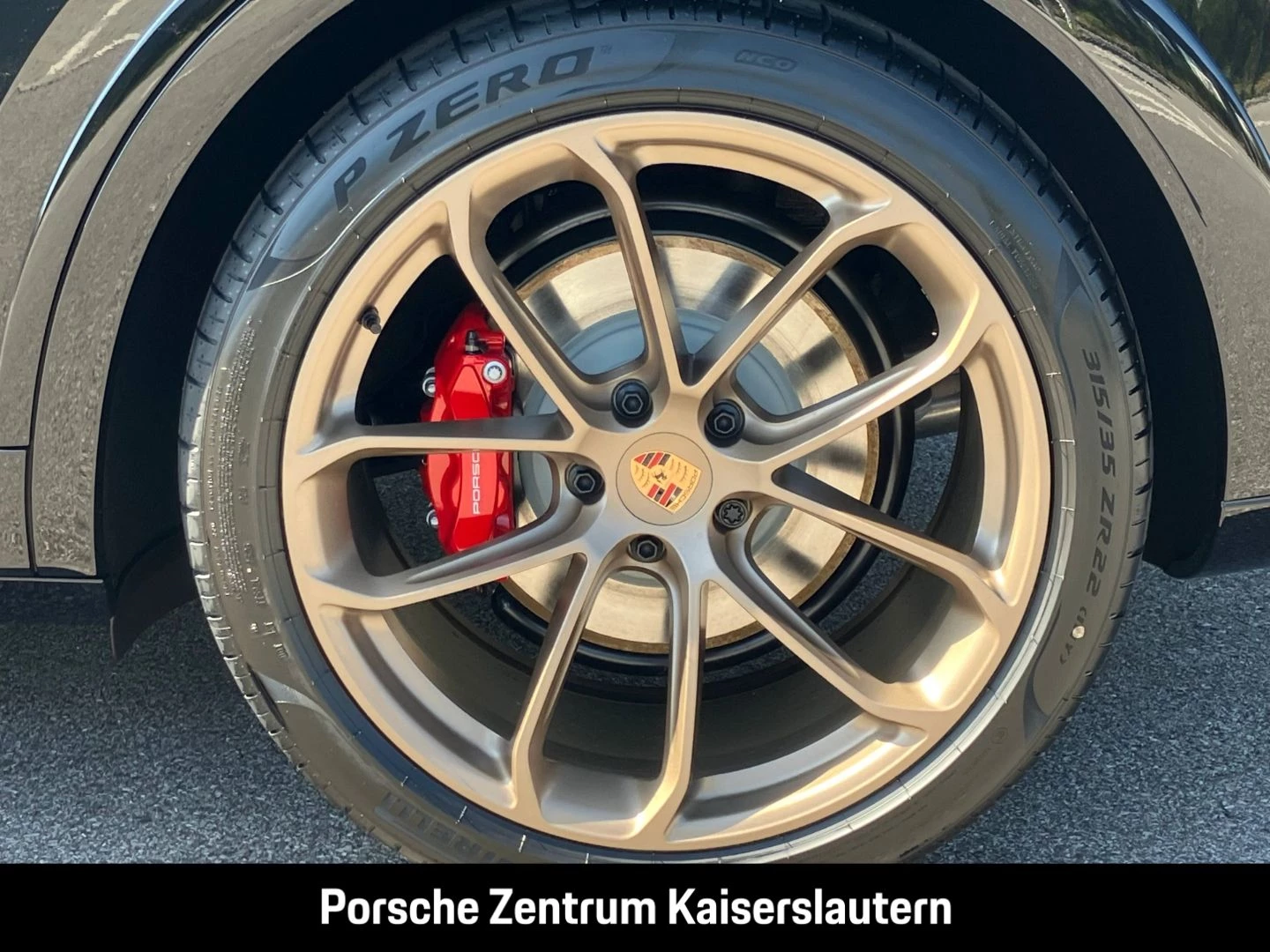Porsche Cayenne GTS Coupe InnoDrive HA-Lenkung Head-Up gts