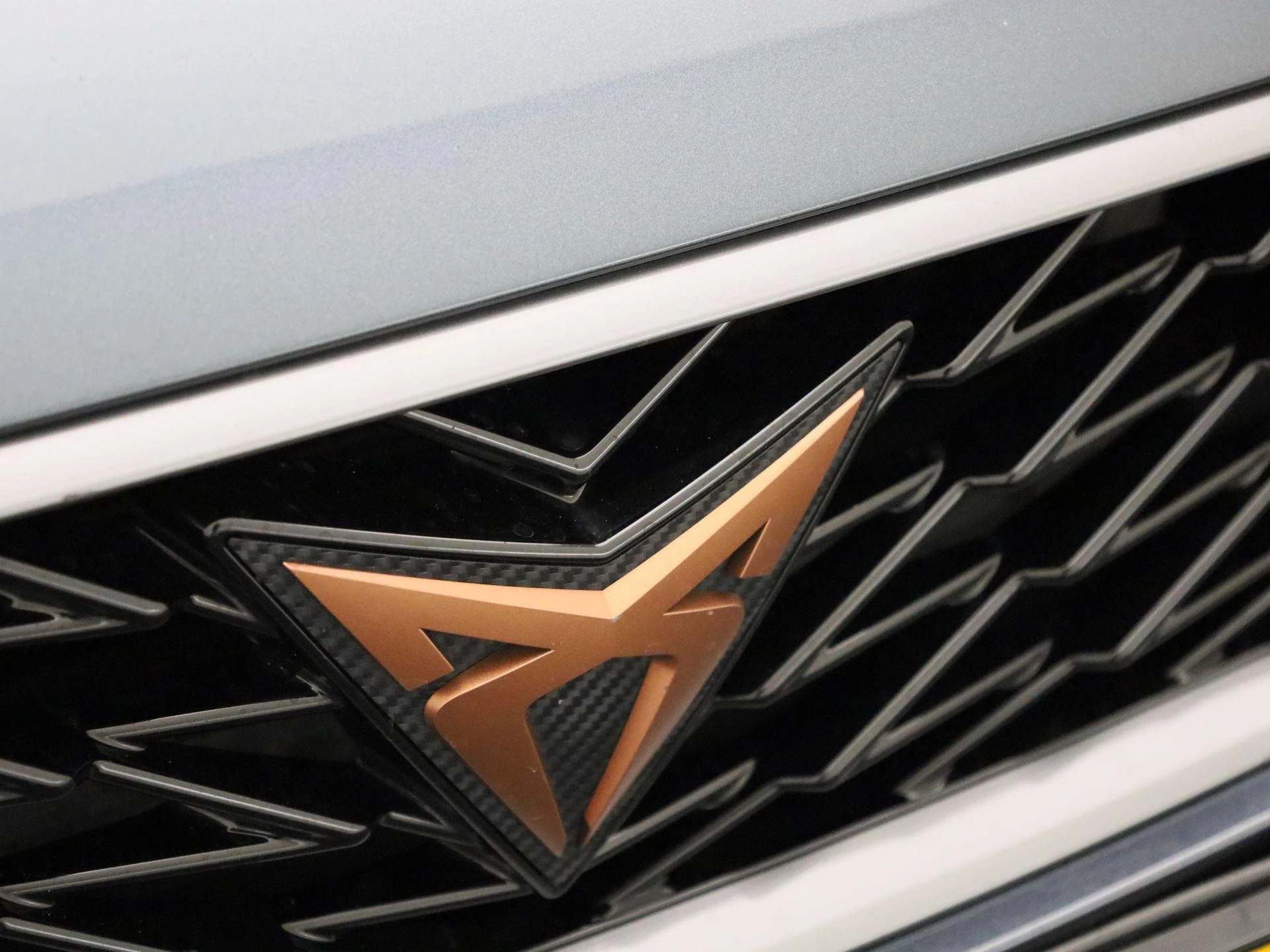 CUPRA Leon 1.4 e-Hybrid VZ Business