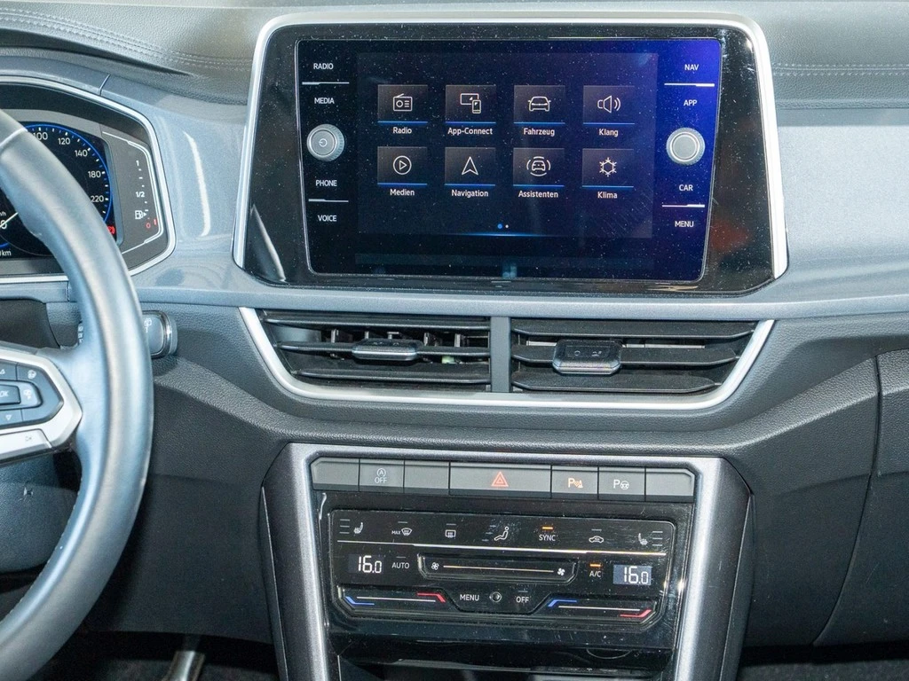 Volkswagen-T-Roc-image-9
