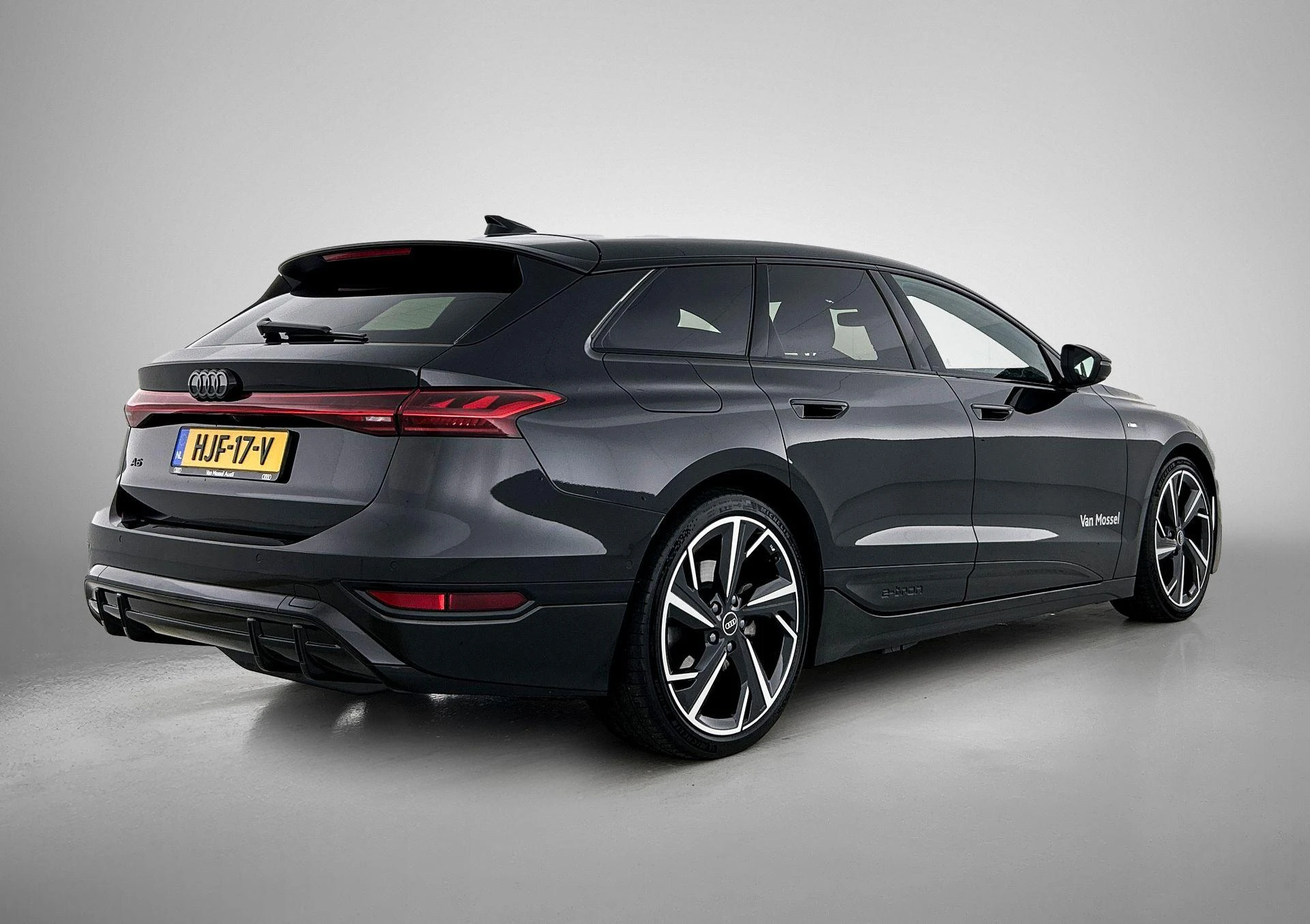 Audi A6 Avant e-tron S edition 83 kWh