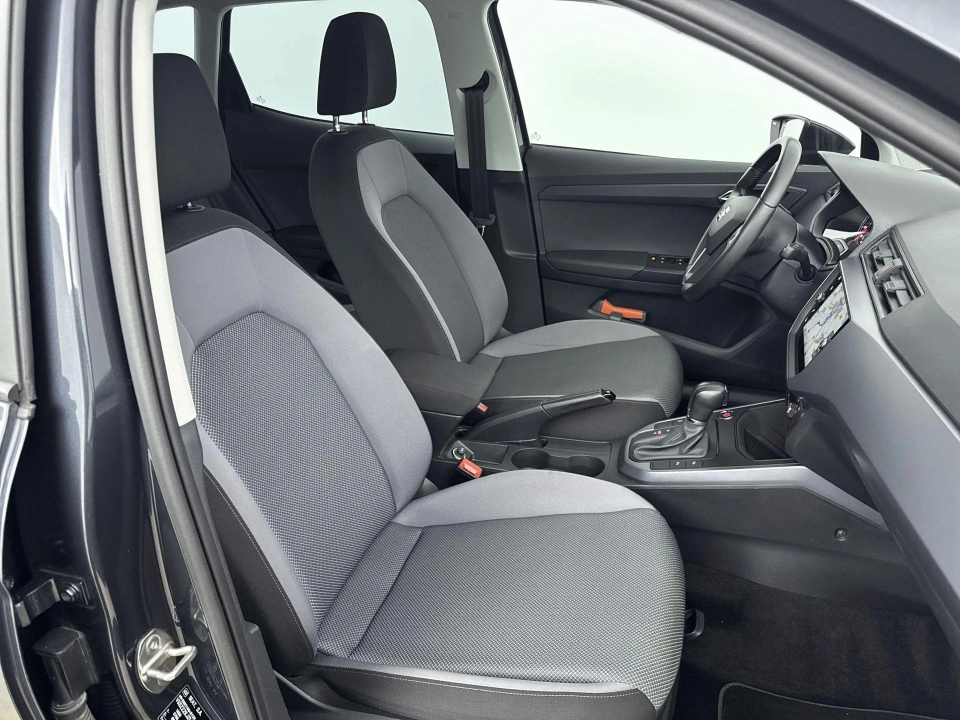 SEAT-Arona-image-26